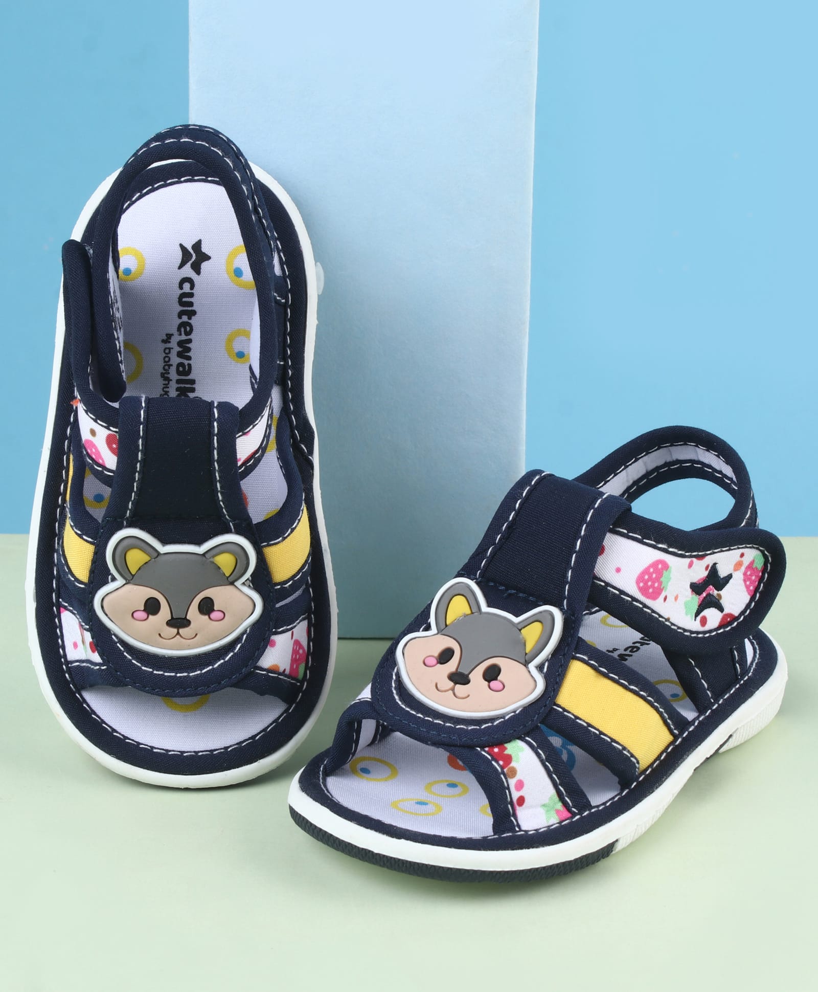 Cute Walk by Babyhug Sandals With Velcro Closure & Bear Applique - Blue-picture-14