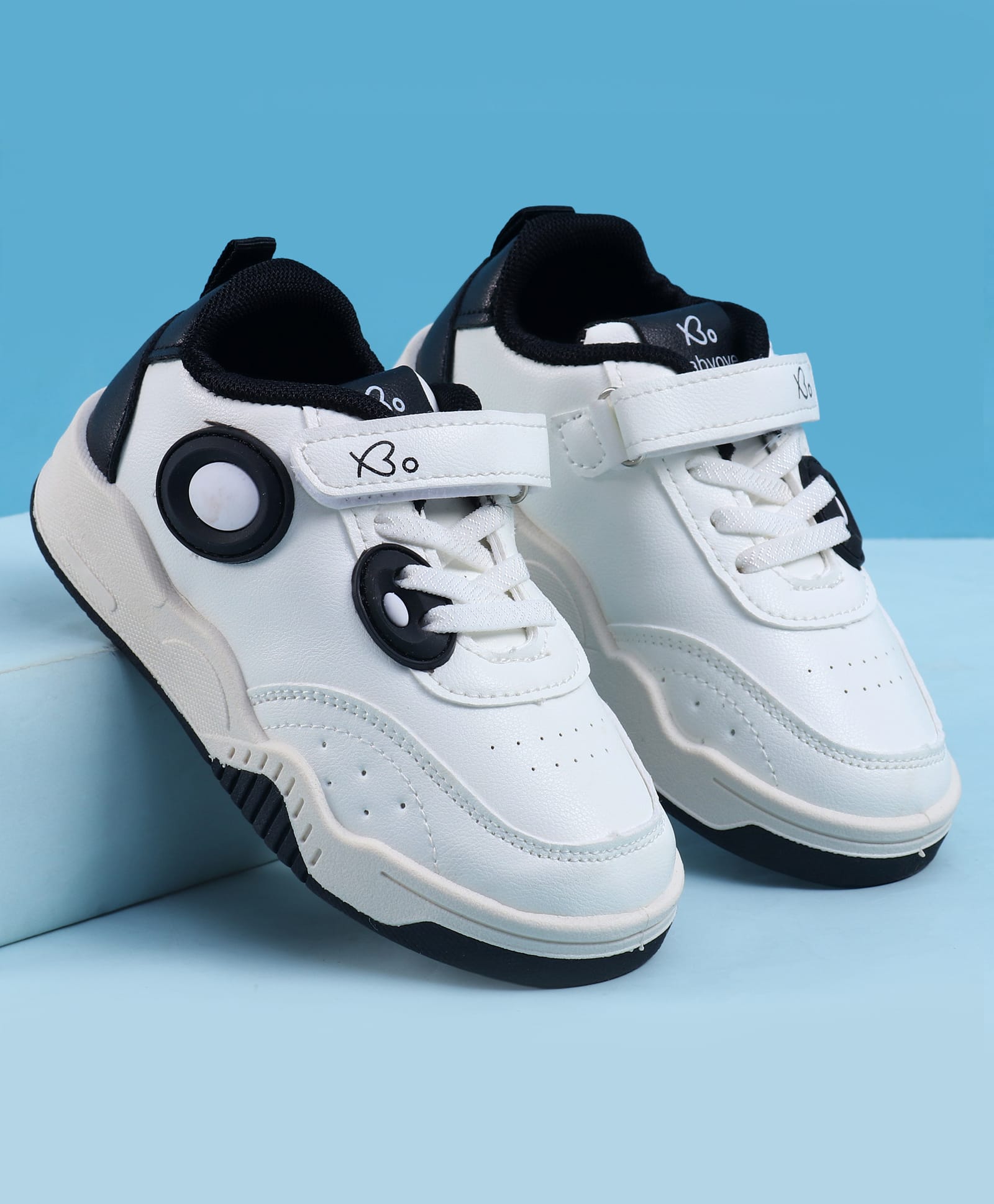 Babyoye Velcro Closure Casual Shoes - Black