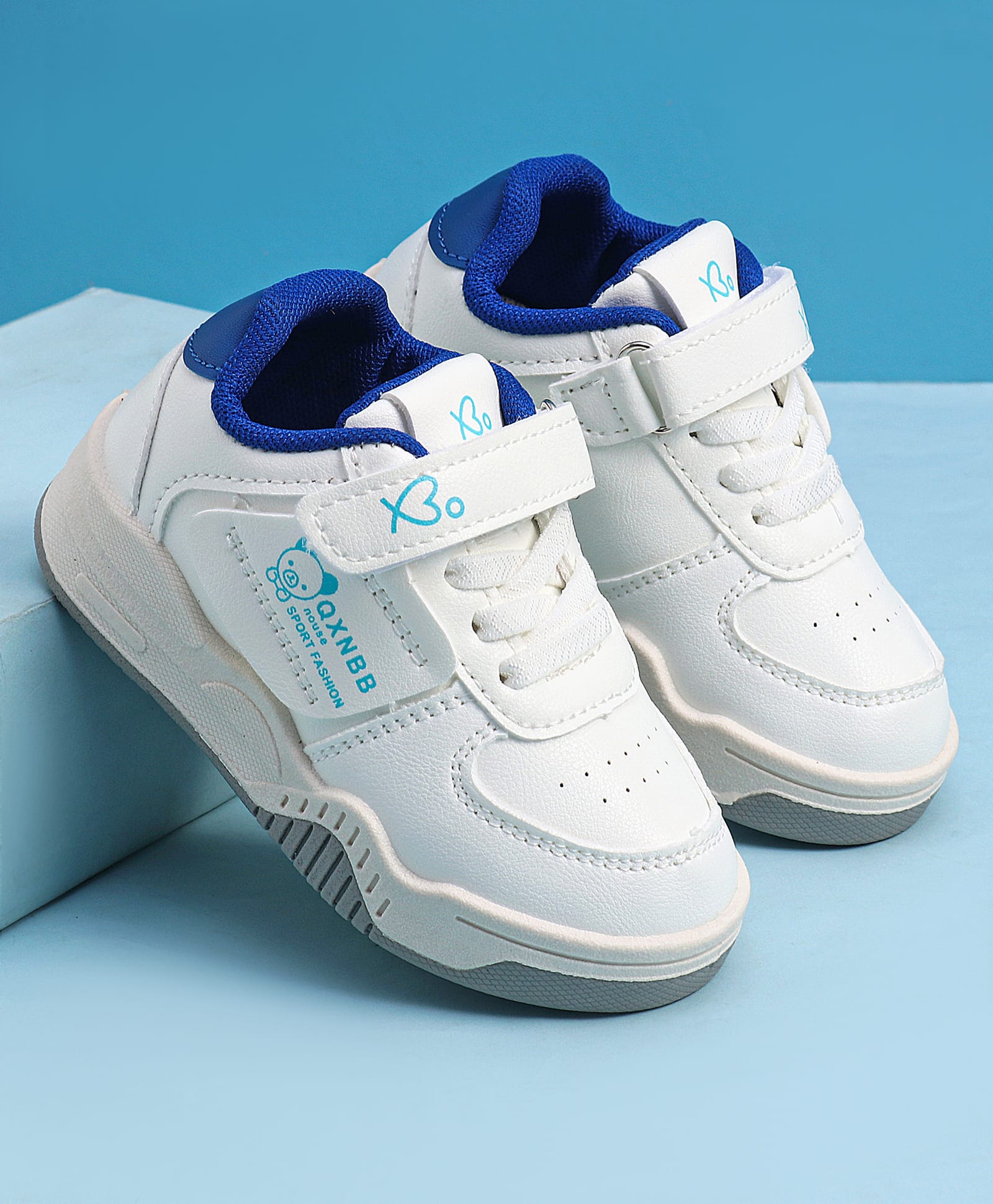 Babyoye Casual Shoes with Velcro Closure Lace Detailing & Brand Name & Logo Print - White & Blue-image-4