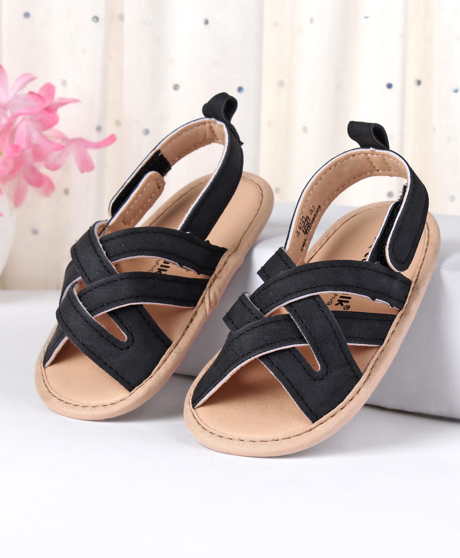 Cute Walk by Babyhug Booties with Velcro Closure - Black-image-41