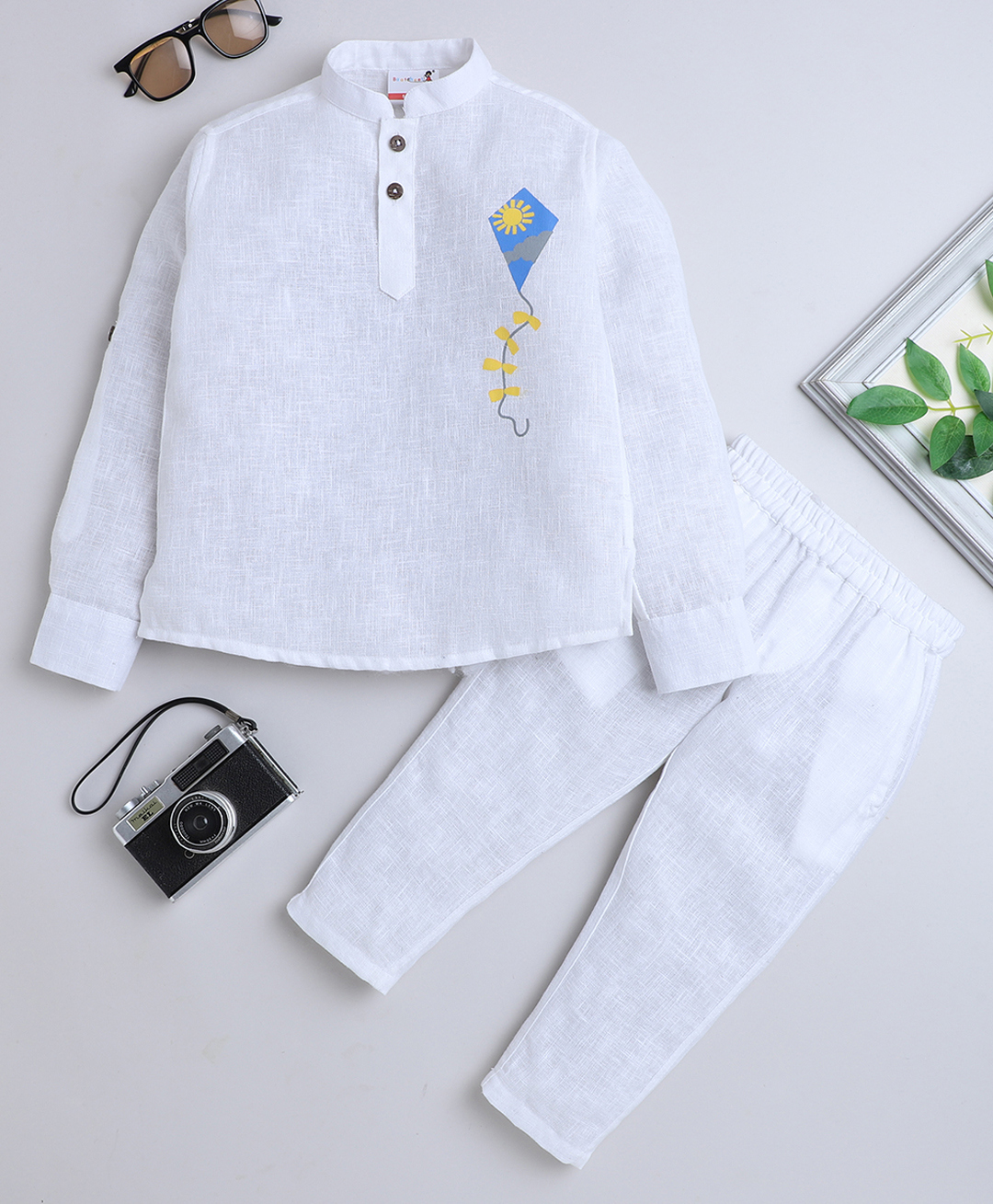 BAATCHEET Cotton Woven Full Sleeves Kite Printed Short Kurta And Pyjama Set - White-image-13