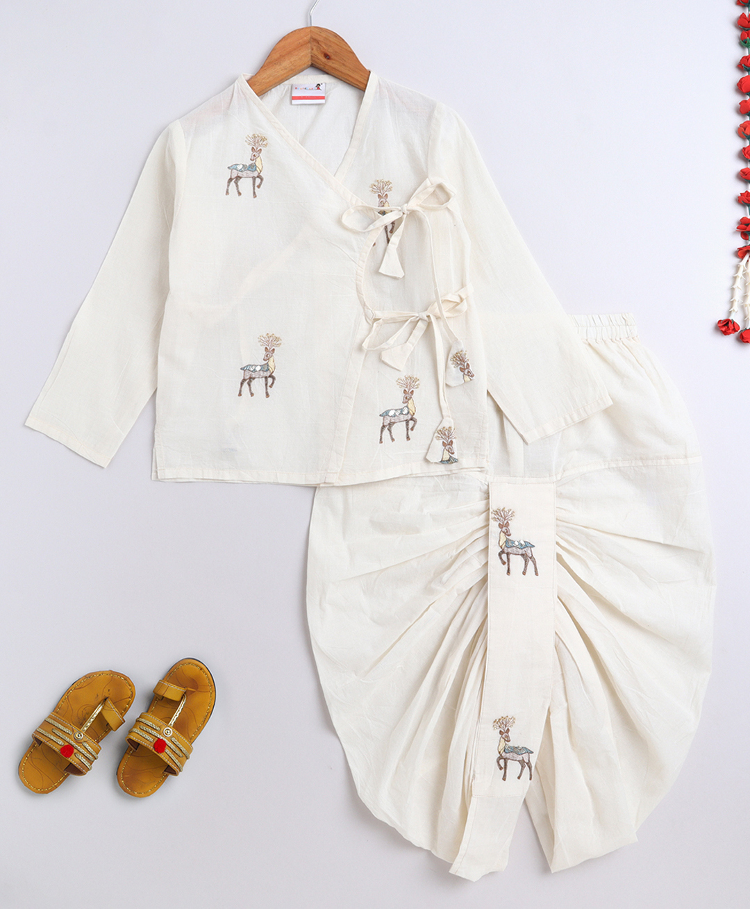 BAATCHEET Cotton Woven Full Sleeves Hand Embroidered Deer Angrakha Kurta And Dhoti - Off White-image-46