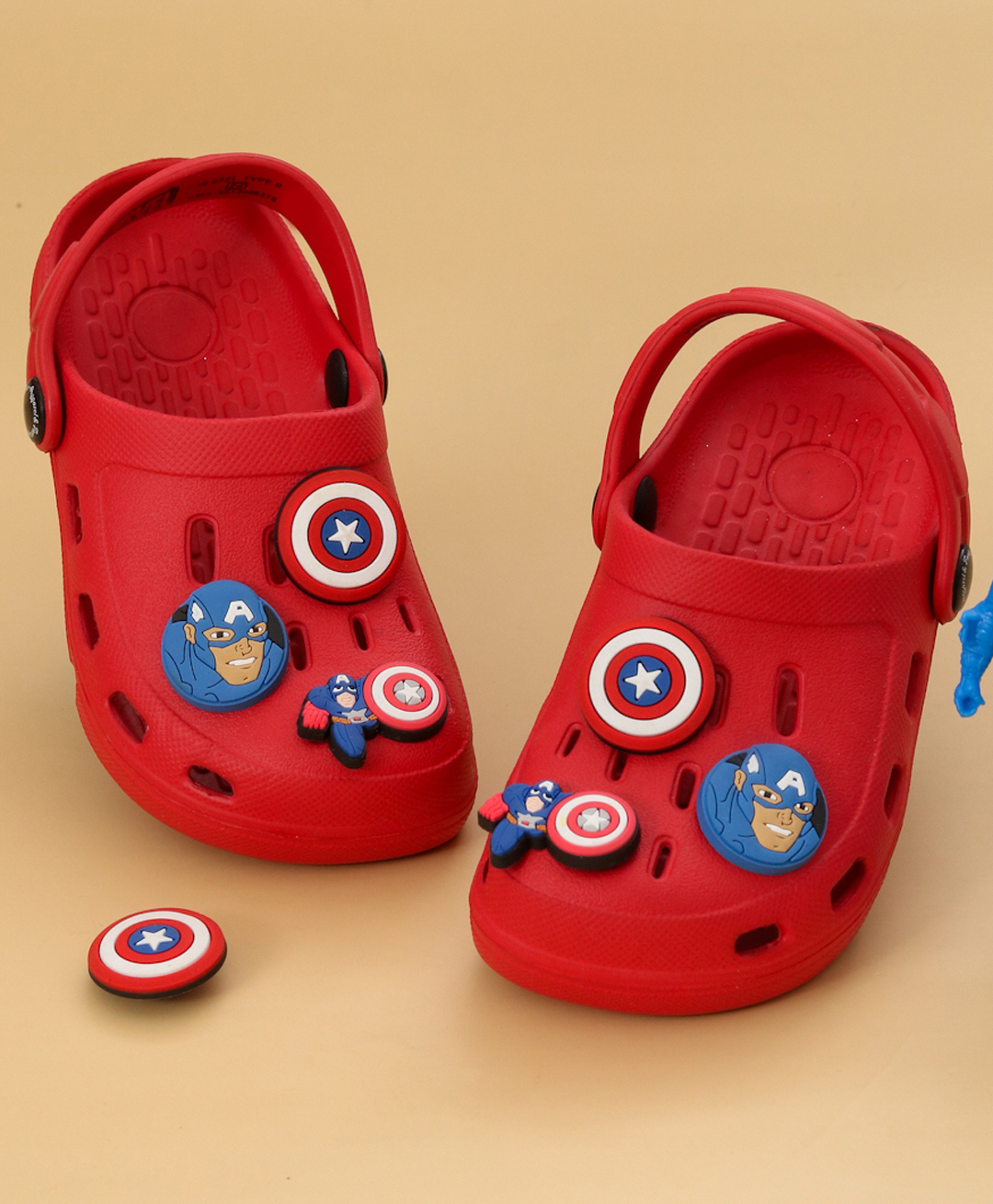 Yellow Bee Marvel Featuring Captain America Applique Detailed Perforated Slingback Clogs - Red