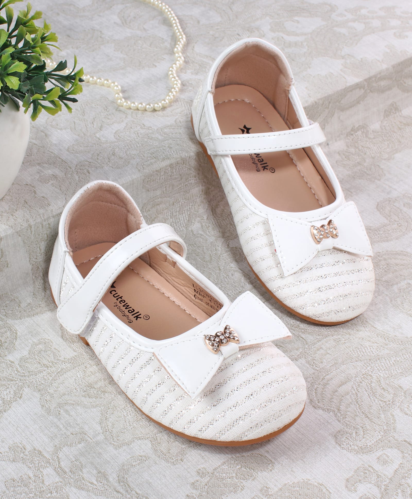 Cute Walk by Babyhug Ballerina with Bow Applique and Velcro Closure - White