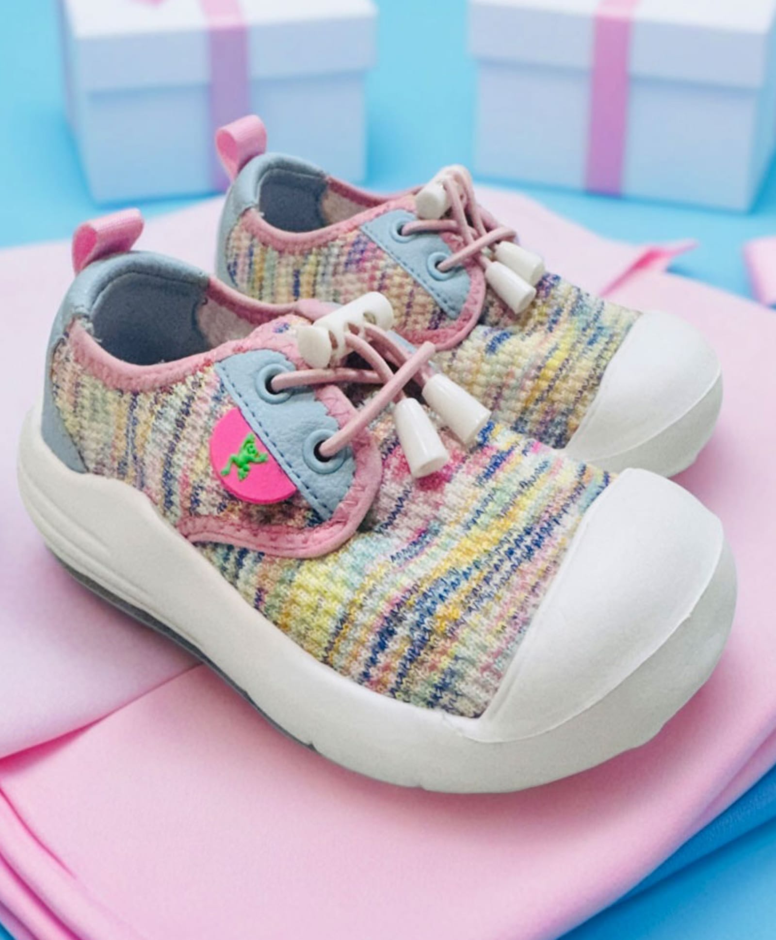Hopits Abstract Designed Lightweight Sneakers - Pink-image-26