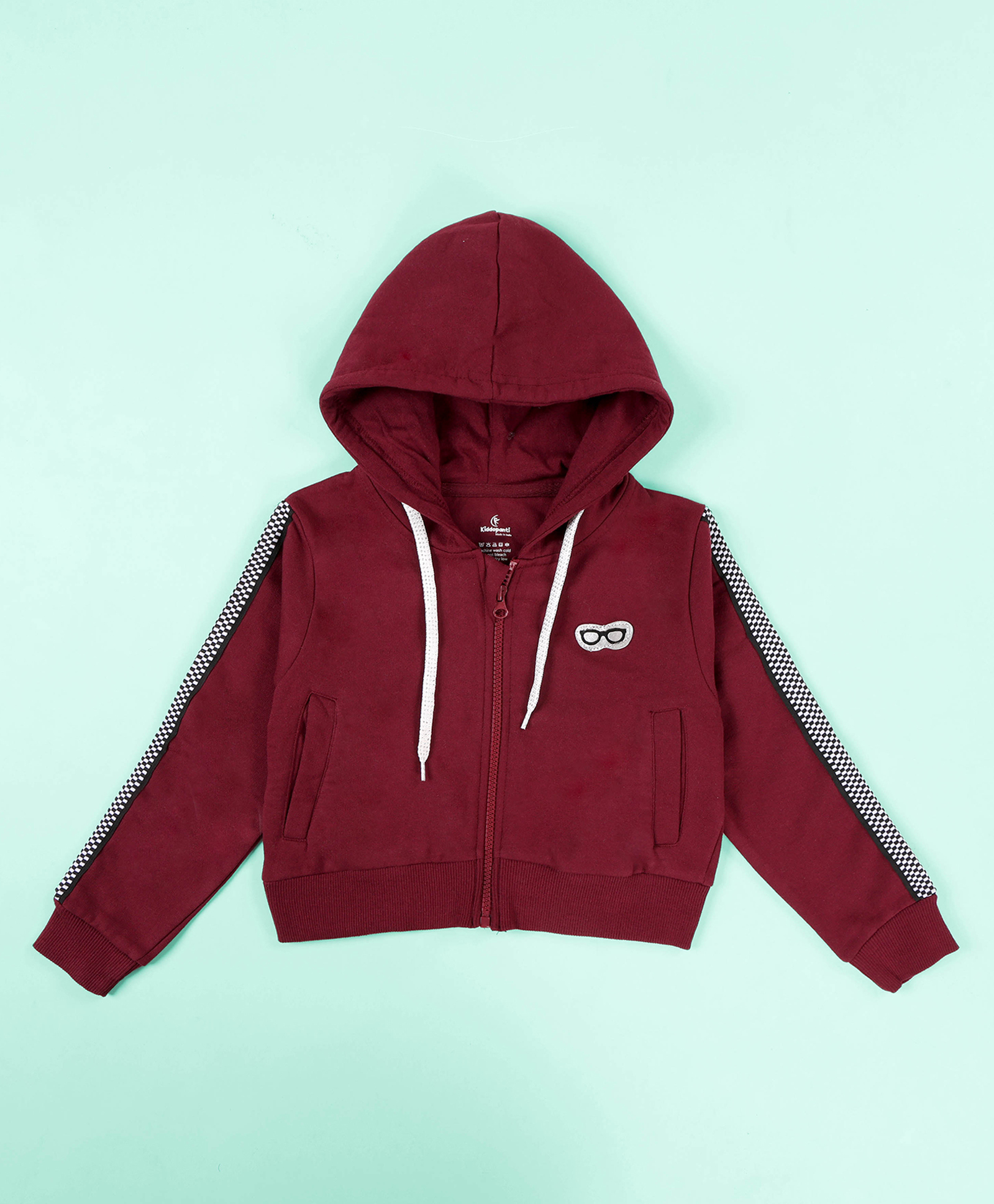 Kiddopanti Cotton Fleece Knit Full Sleeves Glasses Patch Detailed Light Winter Hooded Crop Sweatshirt- Maroon-image-38