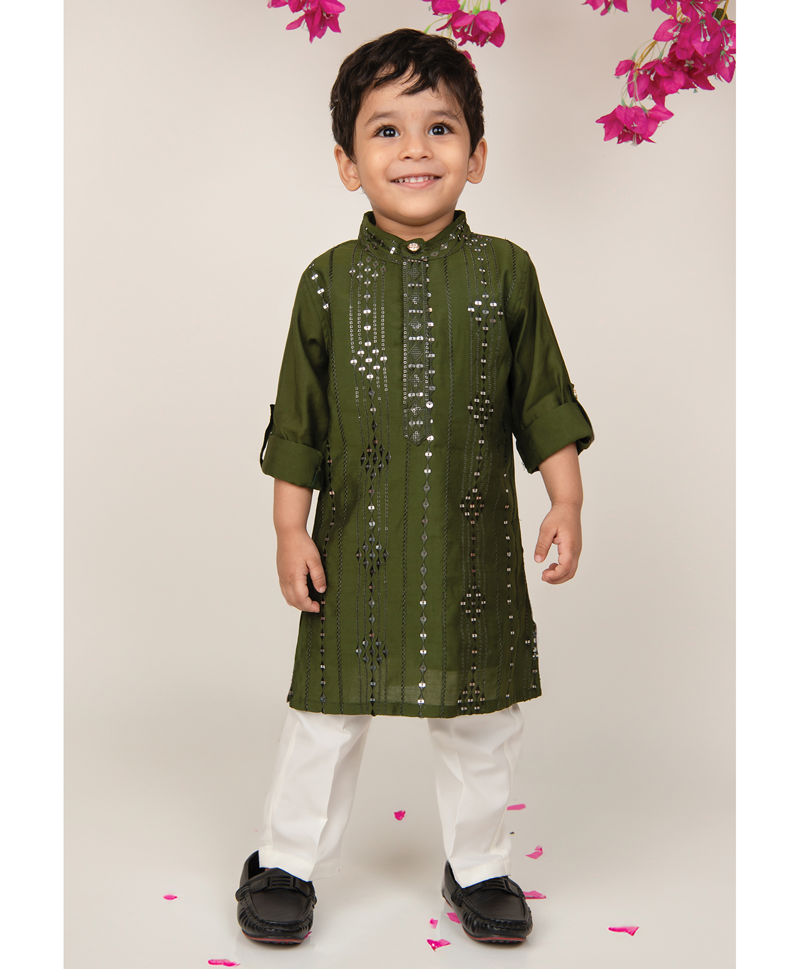 LITTLE COLLARS Silk Woven Full Sleeves Geometric Embroidered & Mirror Work Detailed Kurta Pyjama Set - Green-picture-17