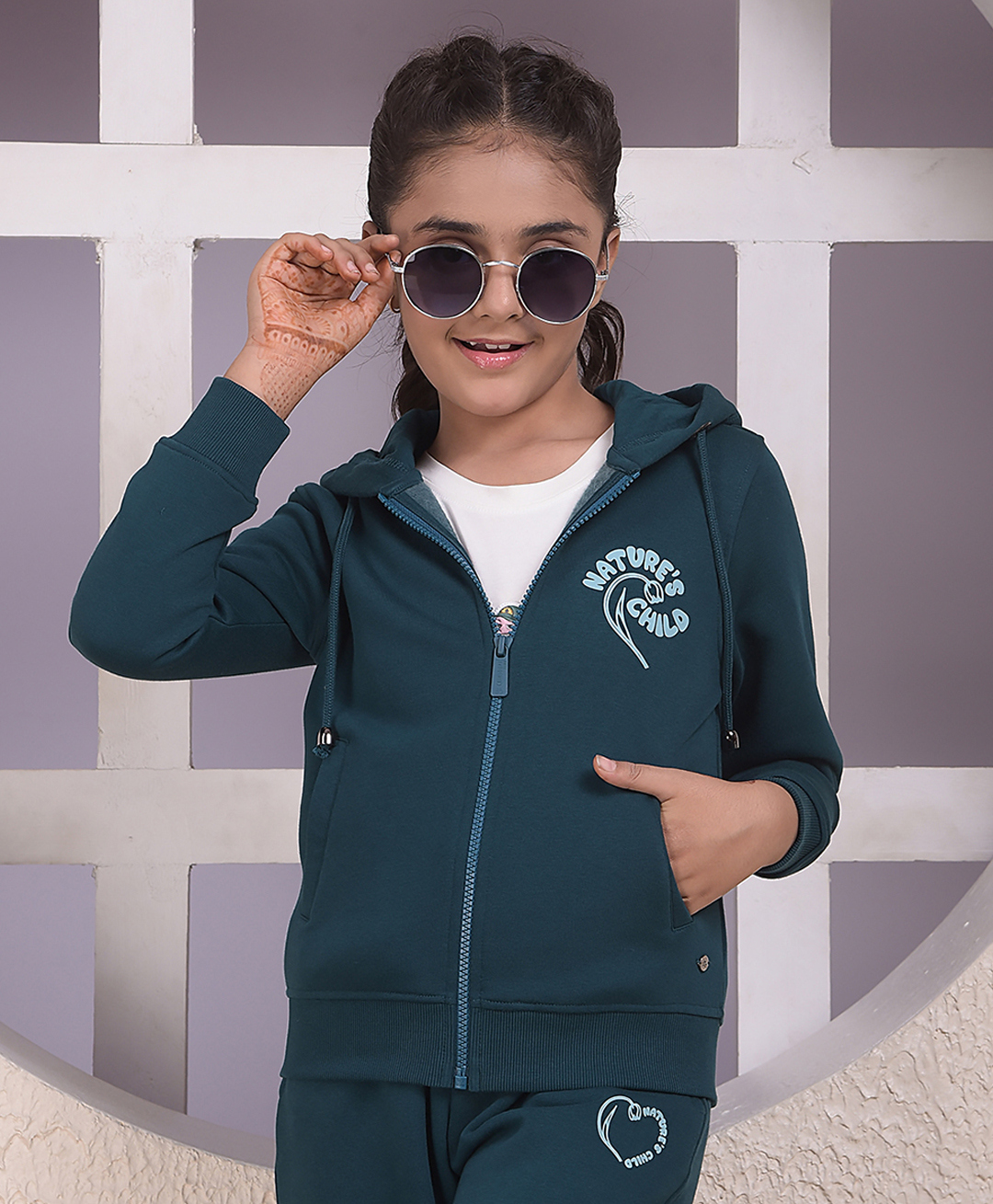 CRIMSOUNE CLUB Cotton Knit Full Sleeves Natures Child Text Patch Detailed Light Winter Hooded Sweatshirt - Blue-image-41