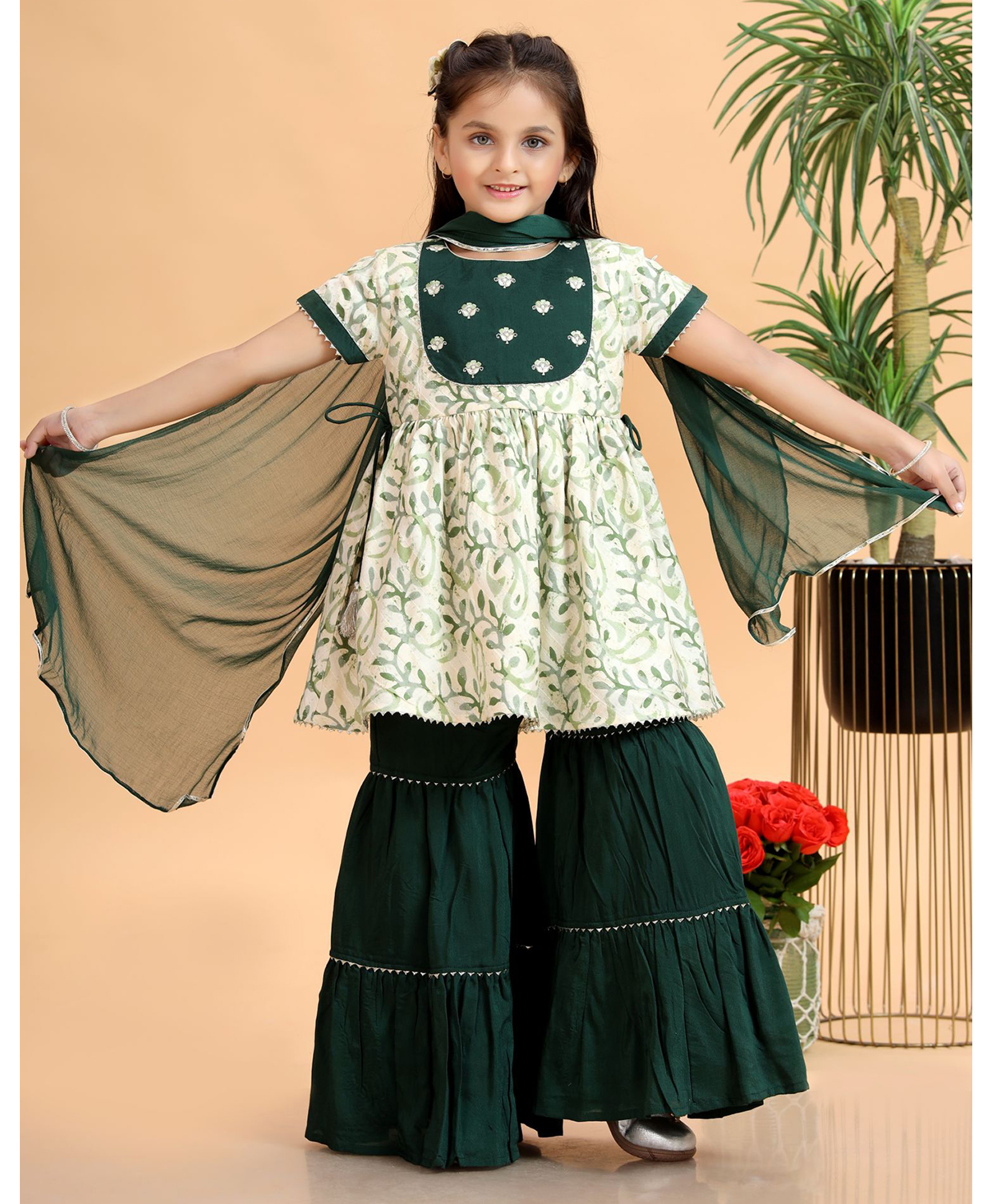 MASTARANG Blended Woven Half Sleeves Floral Printed Gota Lace Embellished Kurti Sharara With Dupatta Set - Green-image-20