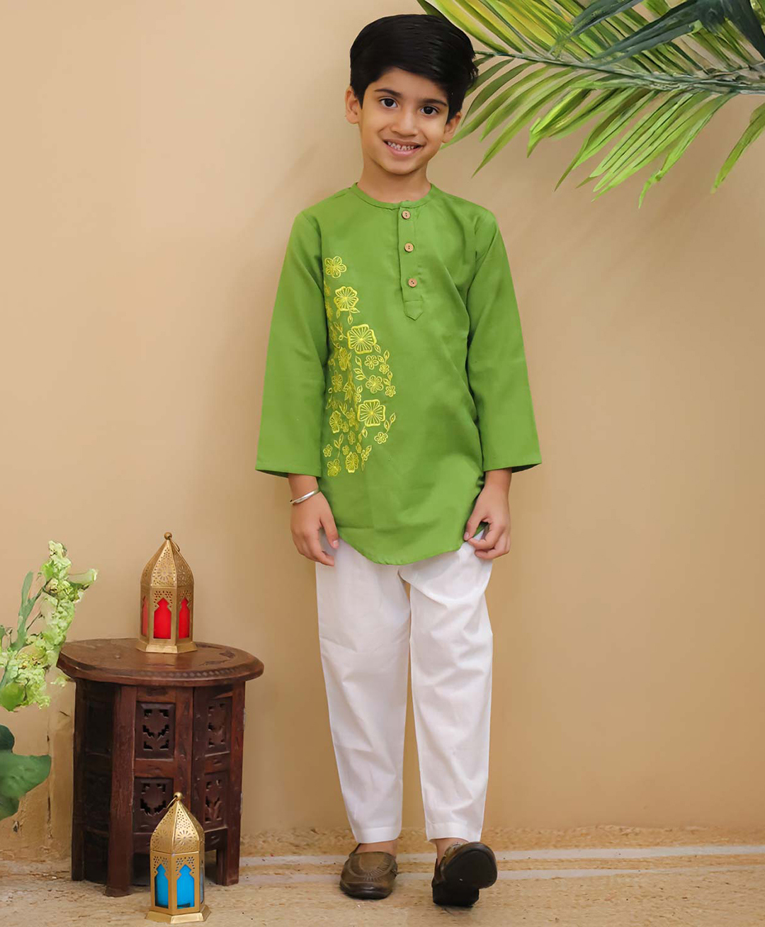Little Ginnie Cotton Woven Full Sleeves Floral Embroidered Kurta Pyjama Set - Green-picture-23