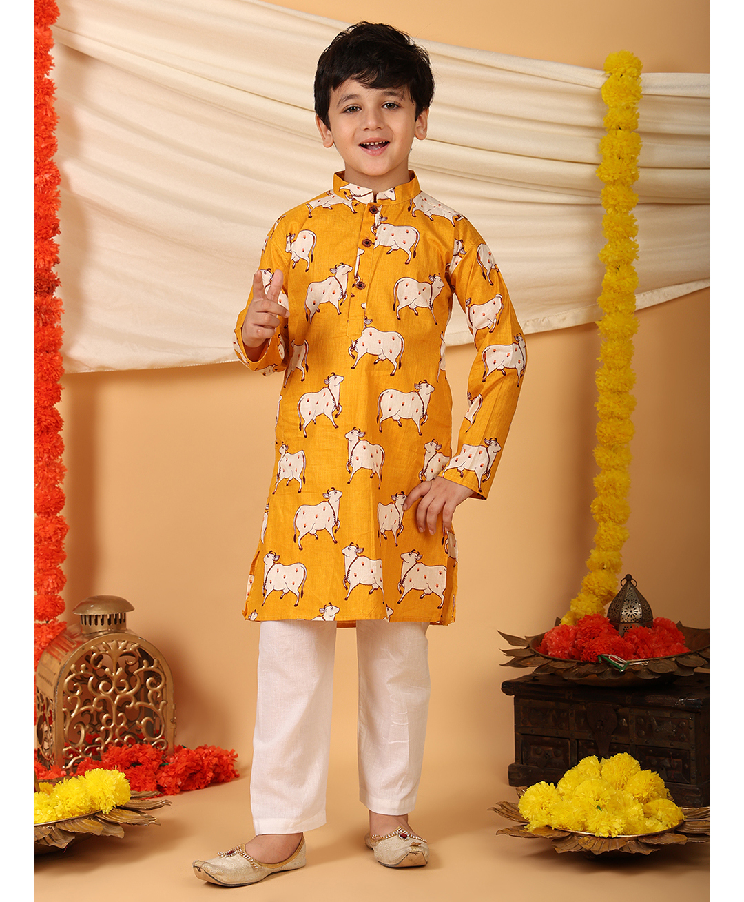 Kinder Kids Cotton Woven Full Sleeves Cow Printed Kurta Pyjama Set - Yellow-picture-23