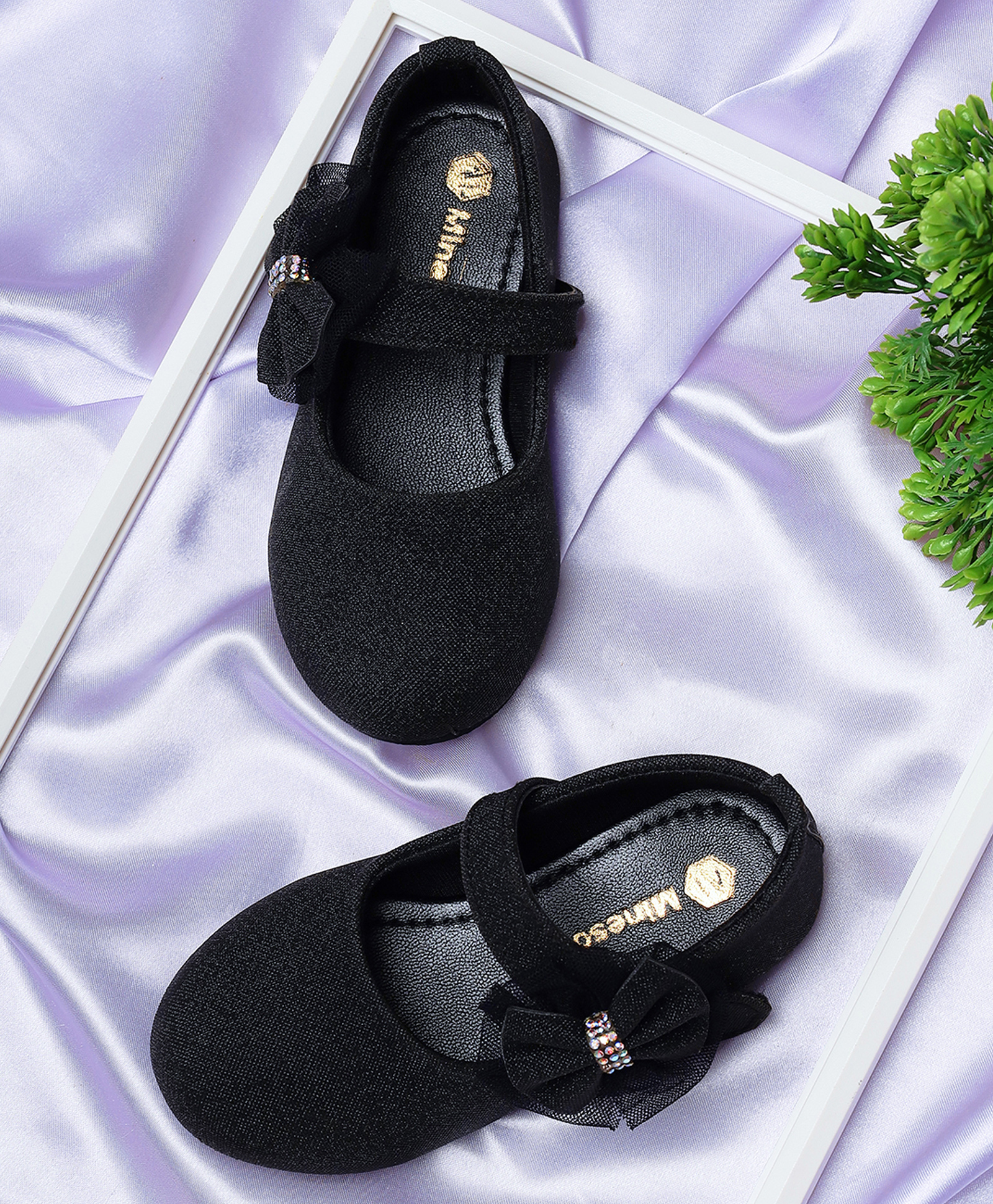 Mine Sole Shimmered Bow Applique Detailed Mary Jane Ballerinas - Black-image-45