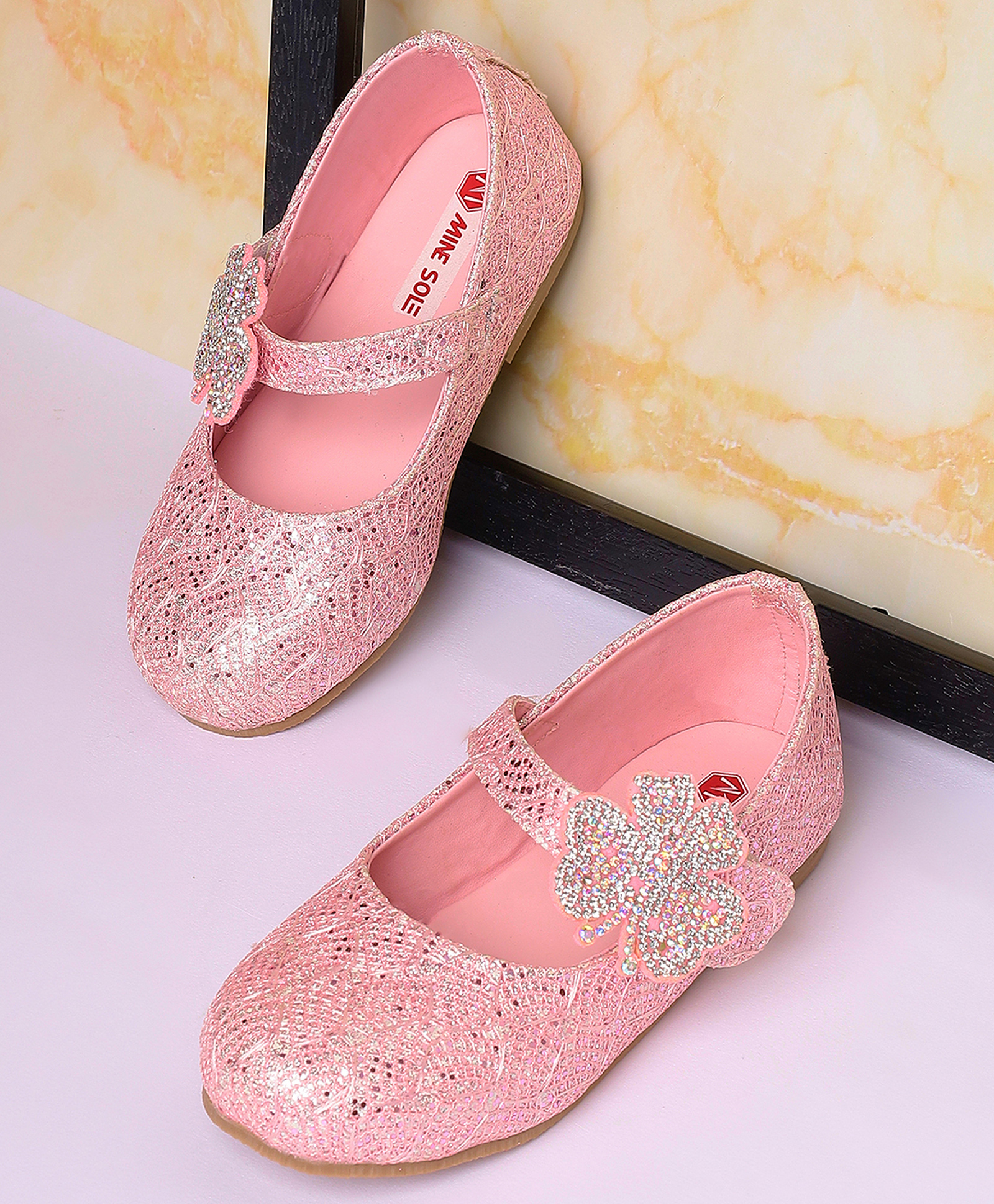 Mine Sole Butterfly Applique Detailed & Rhinestones Embellished With Velcro Closure Mary Jane Ballerinas - Pink-image-24