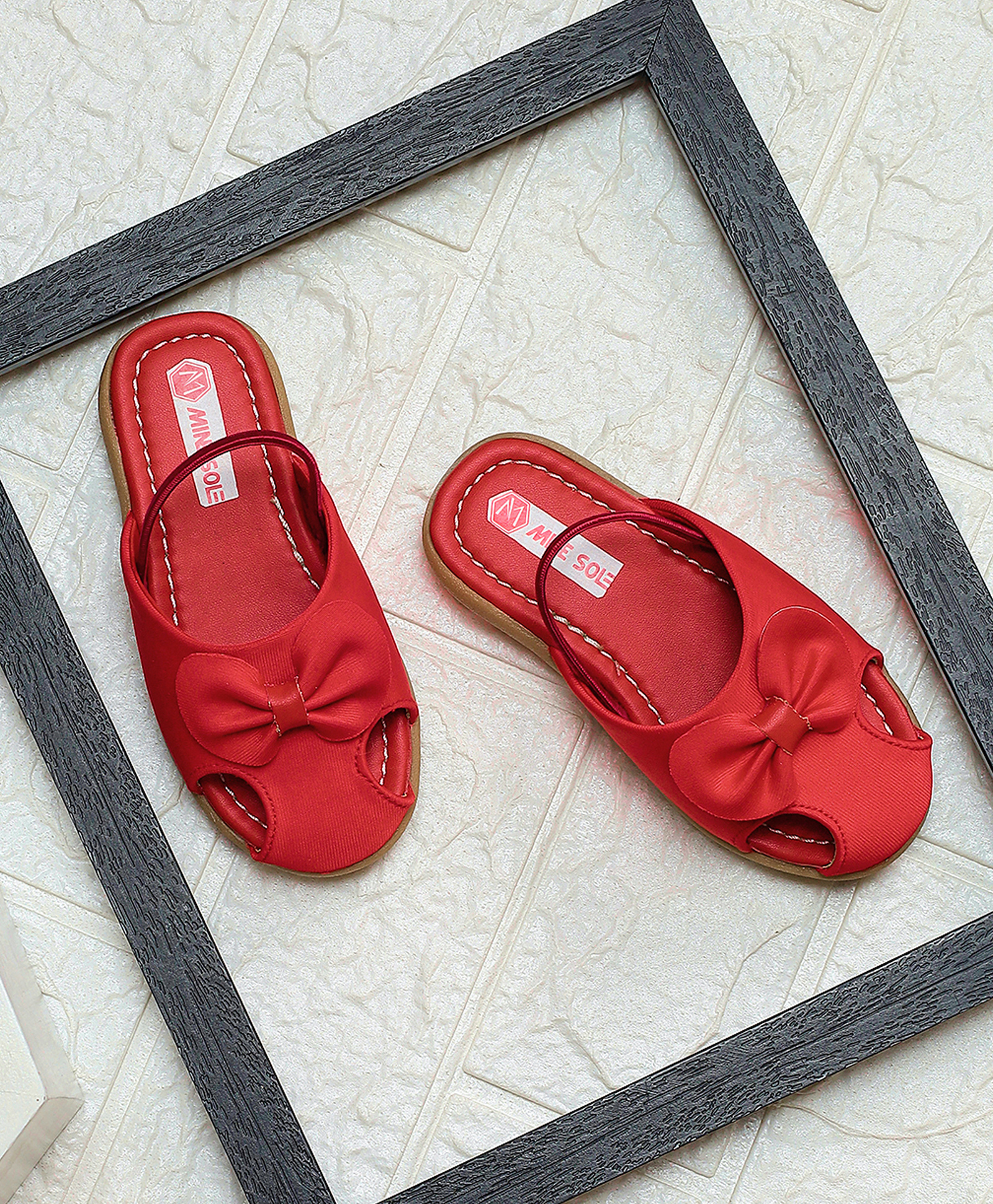 Mine Sole Bow Applique Detailed Slip On Sandals - Red-picture-11