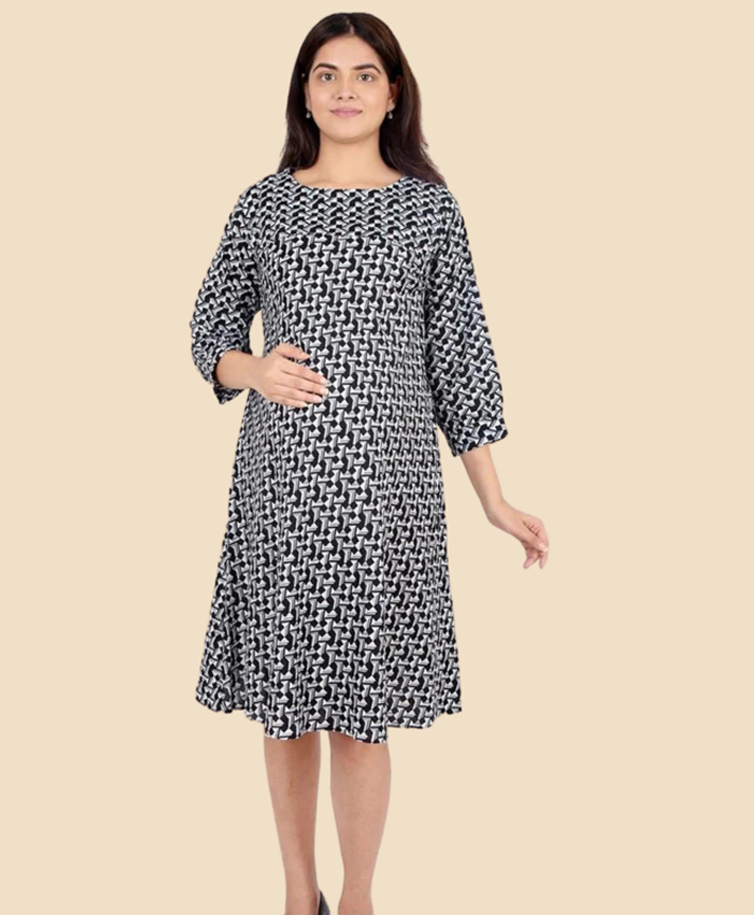 Morph Cotton Knit Three Fourth Sleeves Abstract Printed Adjustable Back Tie Dress Maternity Dress - Black-picture-9