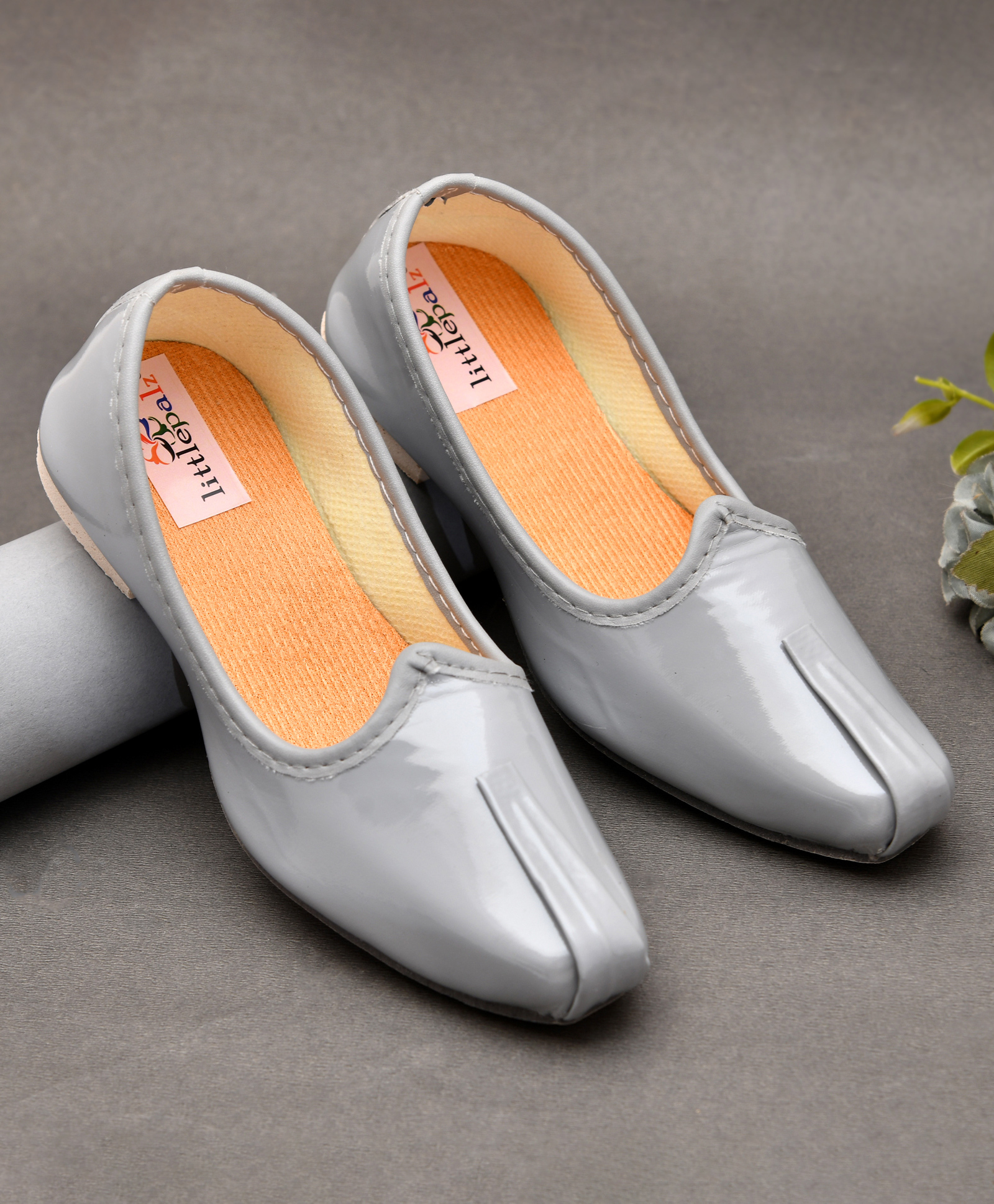 Little Palz Glossy Finish Mojaris - Grey-picture-15