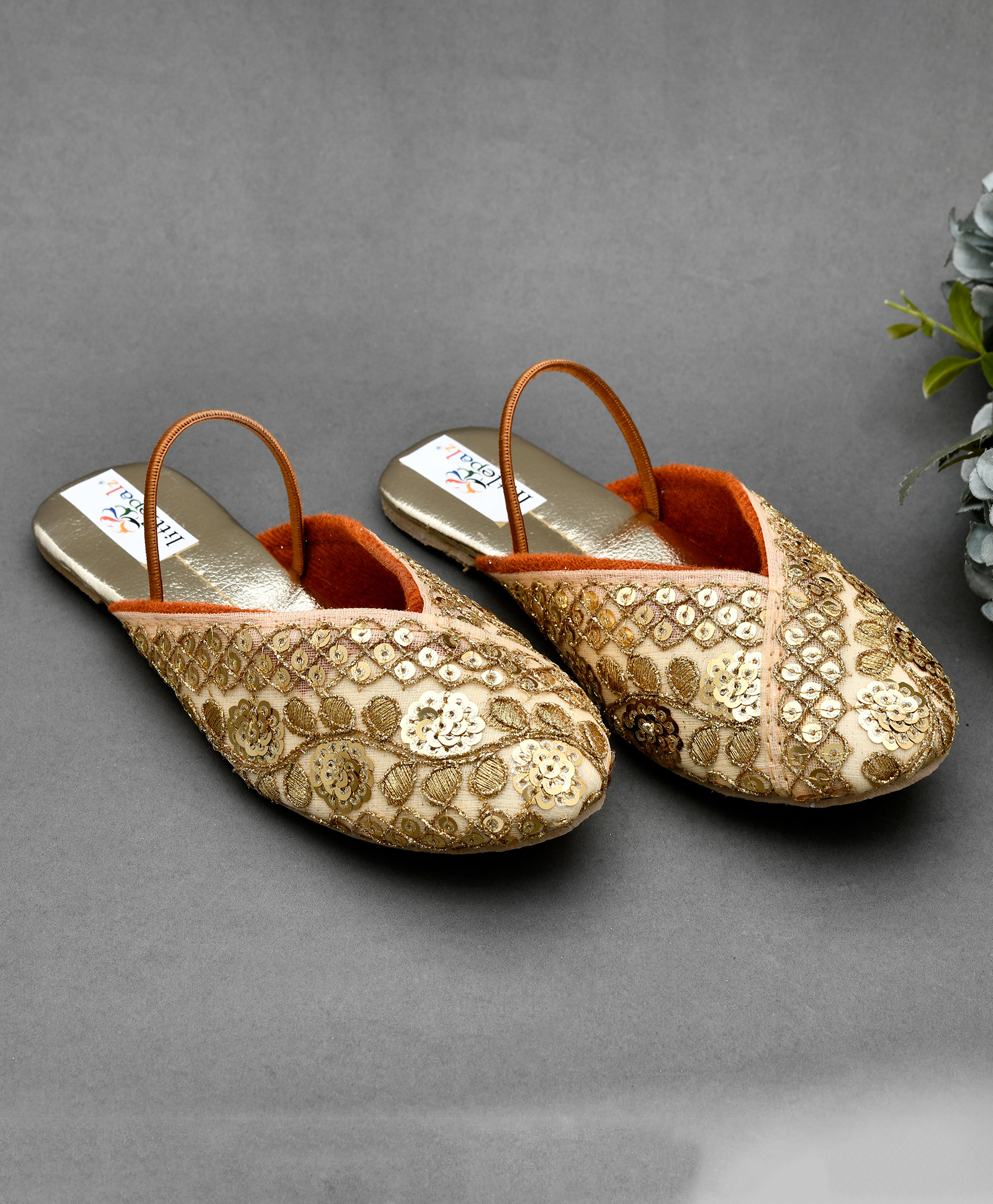 Little Palz Leaves Embroidered & Sequins Embellished Mojaris - Golden-image-25
