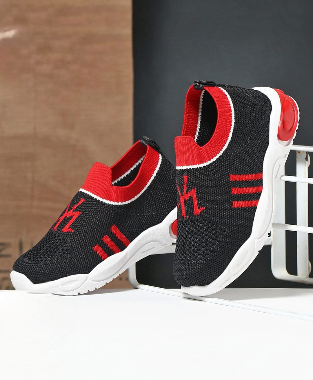 TOMSY CHOICE Mesh Detailed & Colour Blocked Shoes - Black-picture-23