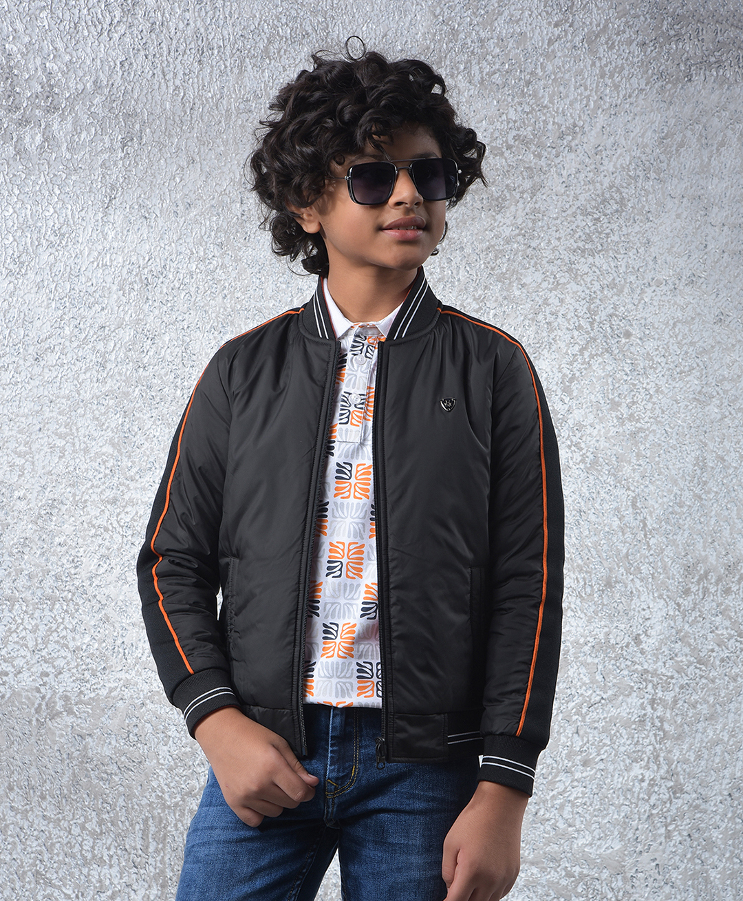 CRIMSOUNE CLUB Knit Full Sleeves Side Taped Light Winter Zipper Bomber Jacket - Black-picture-27