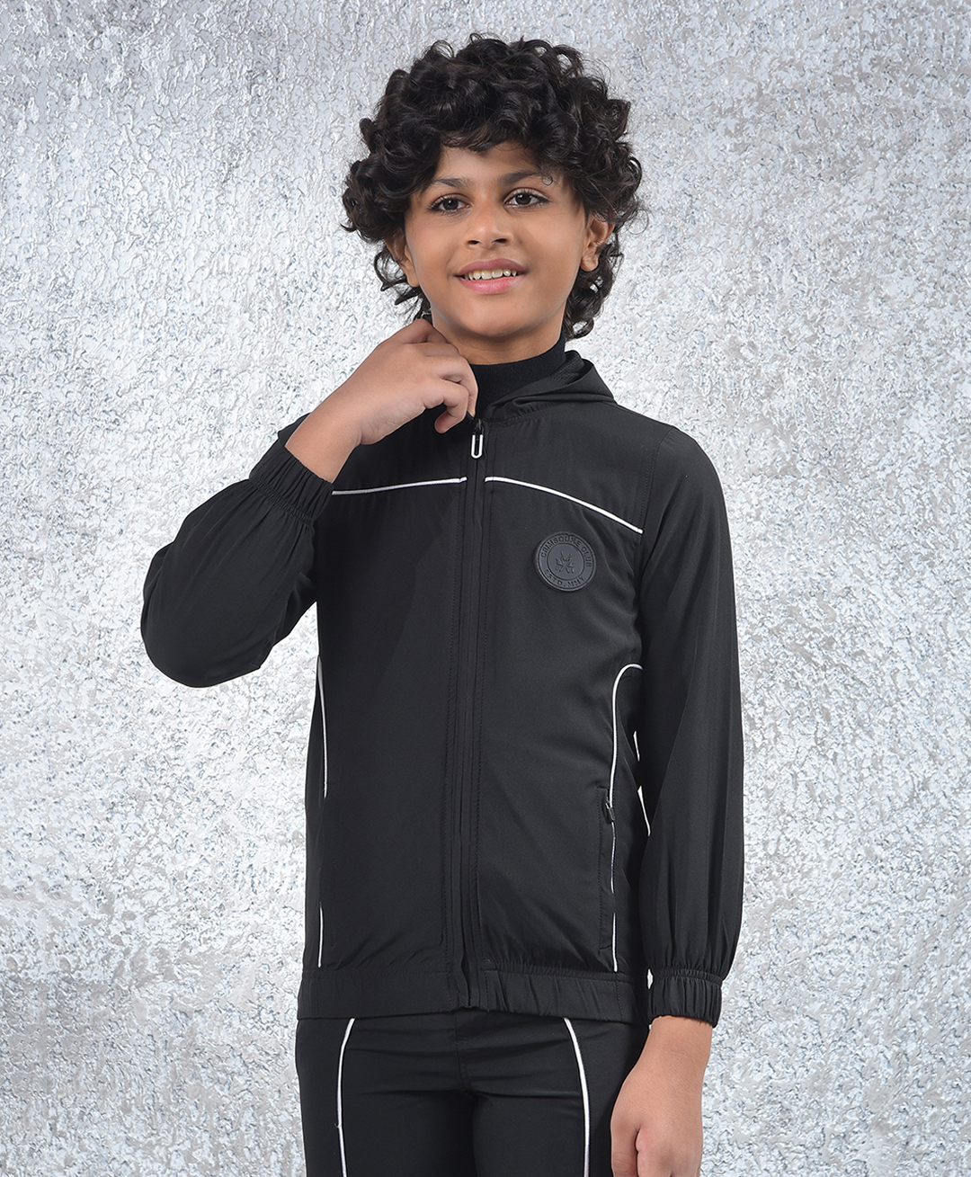 CRIMSOUNE CLUB Woven Full Sleeves Solid Light Winter Hooded Sweatjacket - Black-image-25