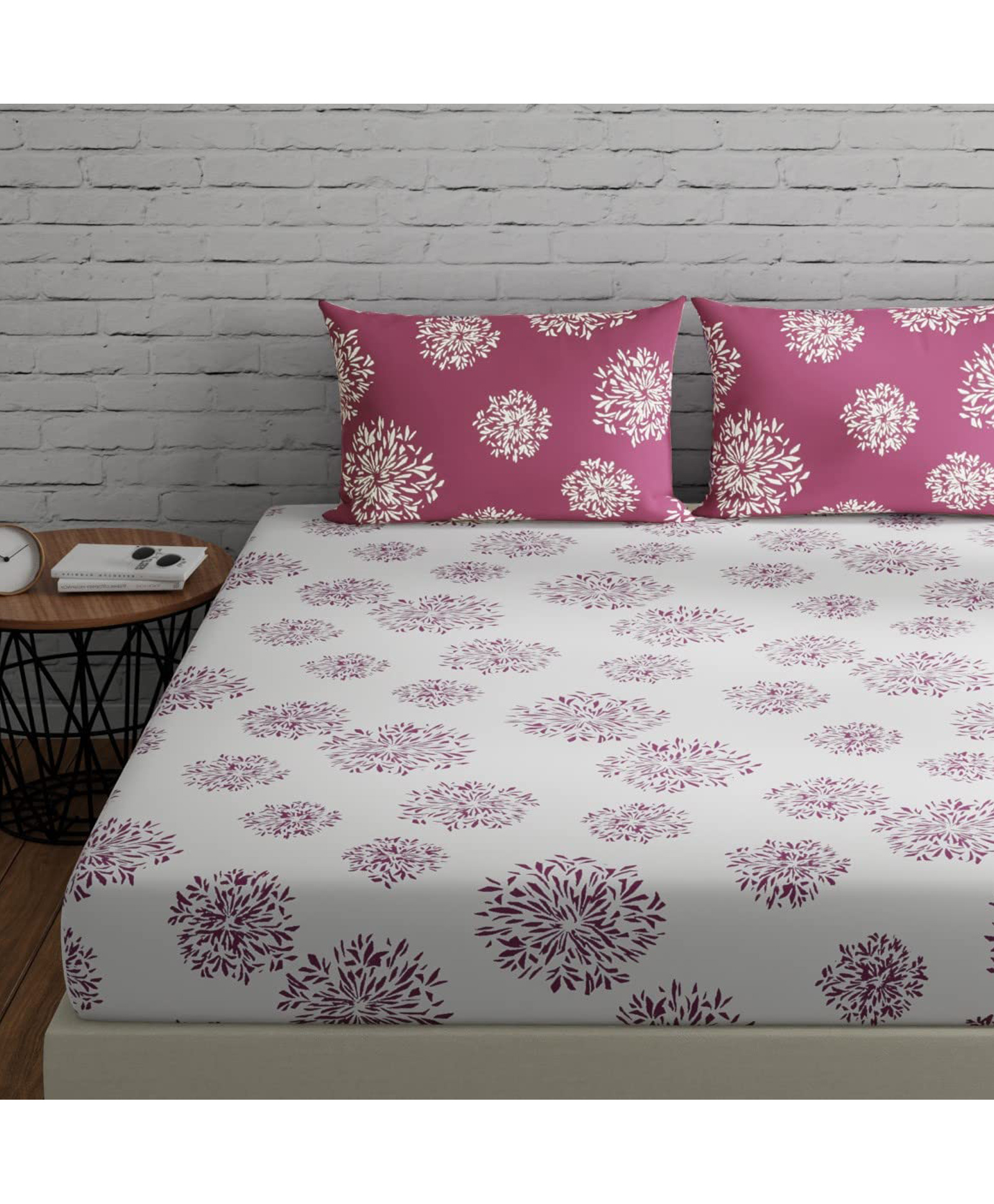 Huesland by Ahmedabad Cotton 144 TC Geometric Cotton Bedsheet for Queen Size Bed with 2 Pillow Covers - White & Mauve-image-44