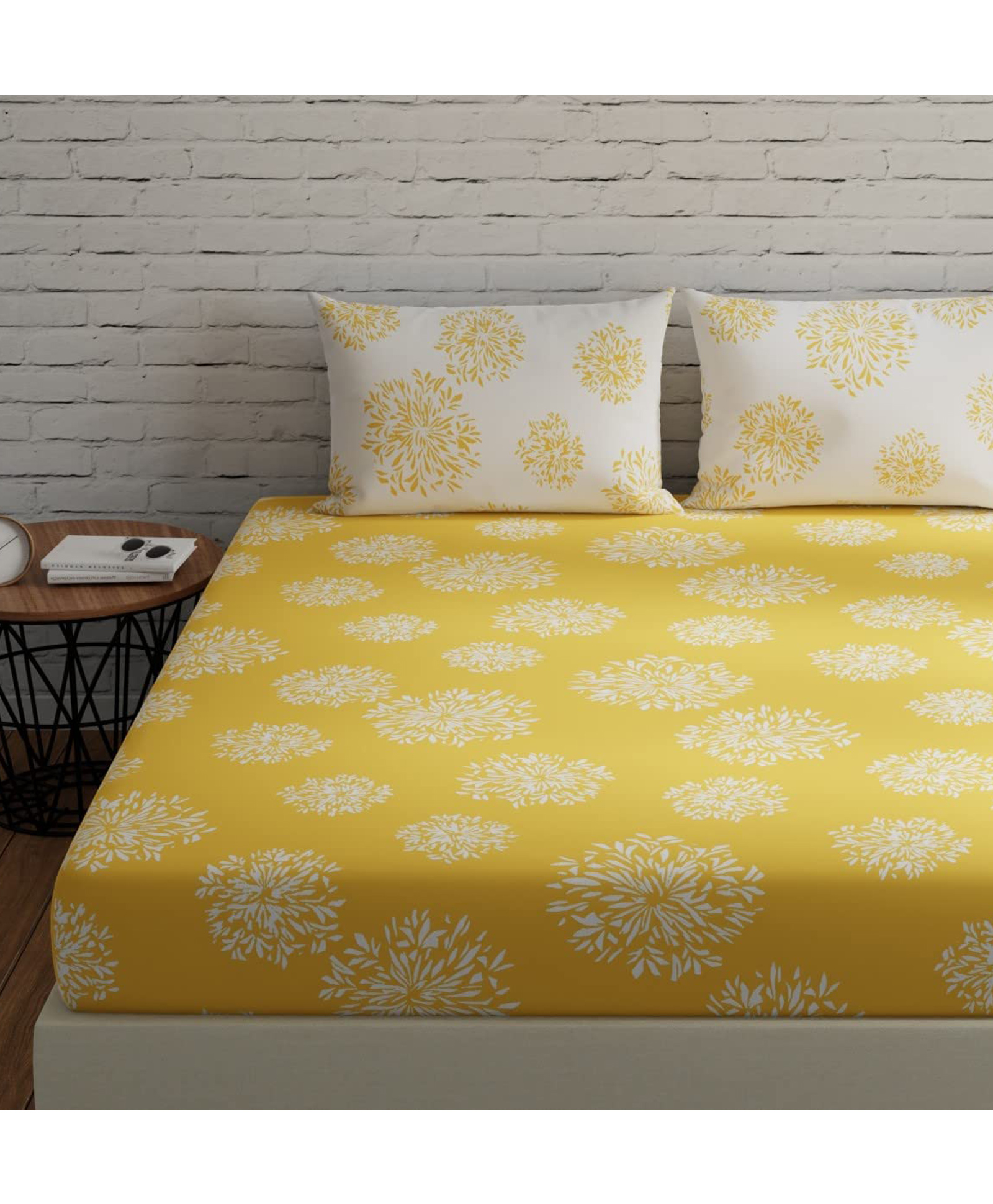Huesland by Ahmedabad Cotton 144 TC Geometric Cotton Bedsheet for Double Bed King Size with 2 Pillow Covers | 9ft x 9ft | Yellow & White-image-43