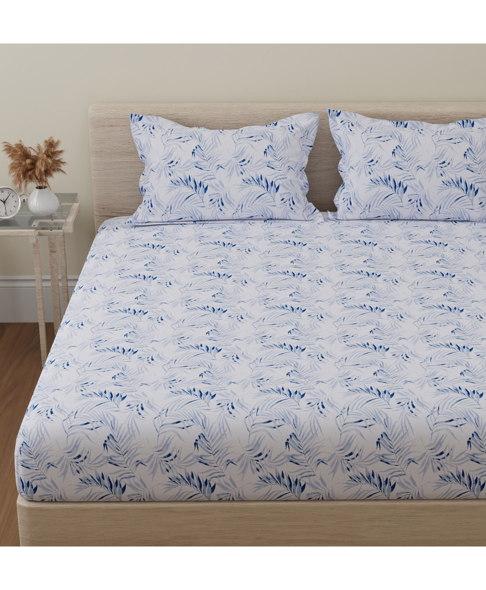 Huesland by Ahmedabad Cotton 144 TC Geometric King Size Bedsheet Cotton with 2 Pillow Covers | 108 x 108 inches | Blue Nova & White-image-11