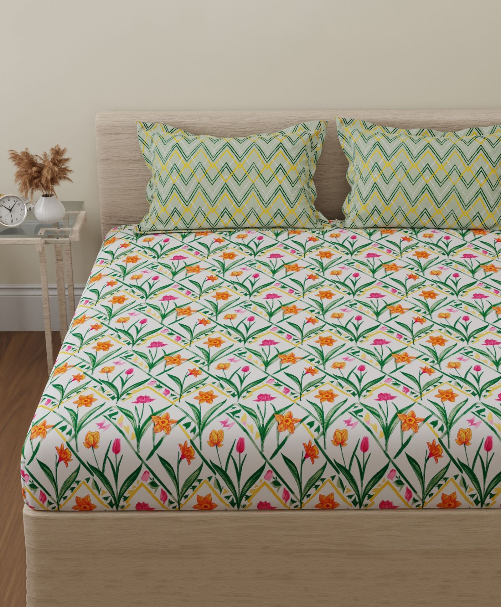 Huesland by Ahmedabad Cotton 144 TC Bedsheet for King Size Bed with 2 Pillow Covers | Botanical Chevron | 108 by 108 inch | Green, Yellow & White-picture-18