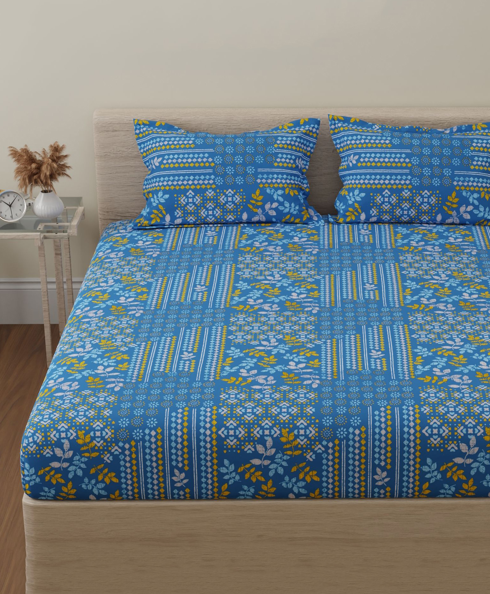 Huesland by Ahmedabad Cotton 144 TC Double Bedsheet Cotton with 2 Pillow Covers | Blue, Yellow & White-image-18