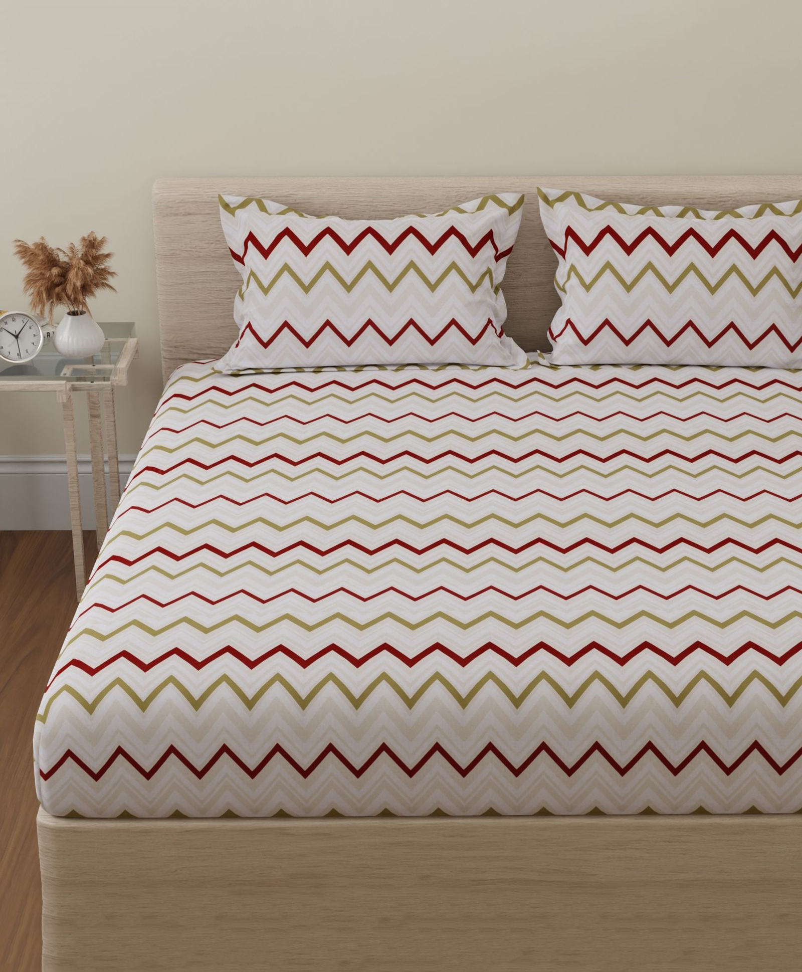 Huesland by Ahmedabad Cotton 144 TC Double Bedsheet Cotton with 2 Pillow Covers | White, Red & Green-image-41