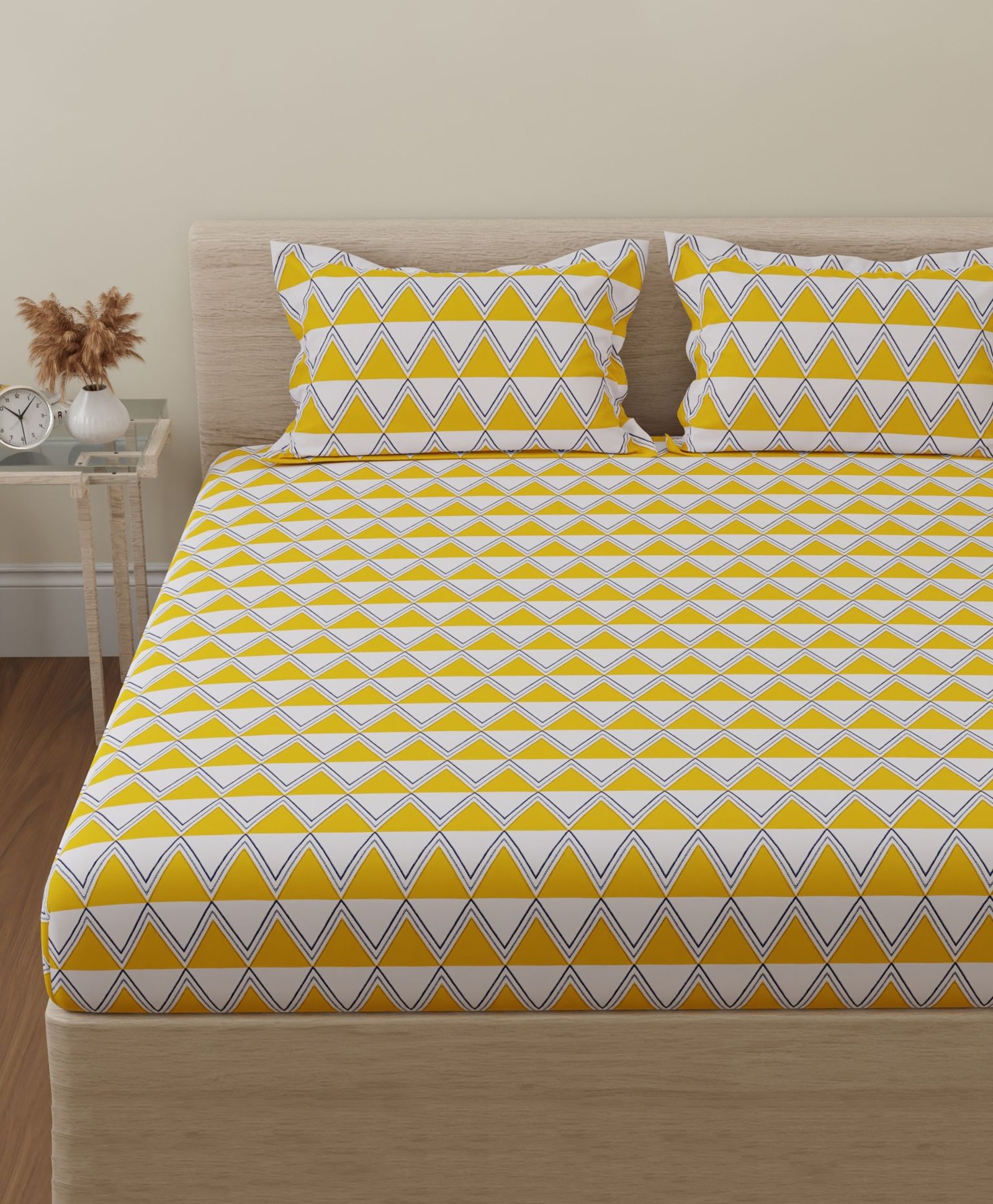 Huesland by Ahmedabad Cotton 144 TC Double Bedsheet Cotton with 2 Pillow Covers | White & Yellow-picture-4