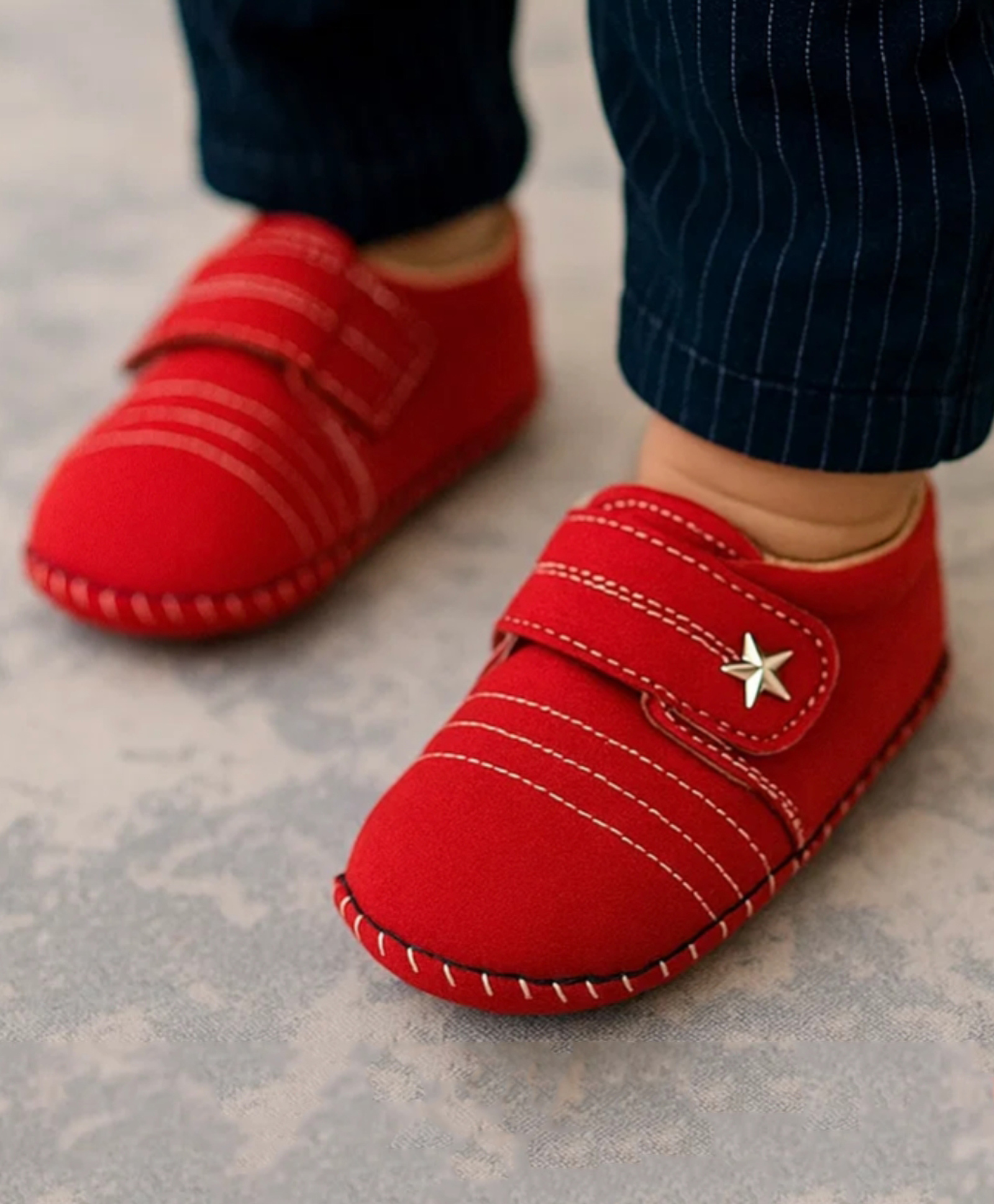 Neska Moda Star Applique Detailed Velcro Closure Booties - Red-picture-22