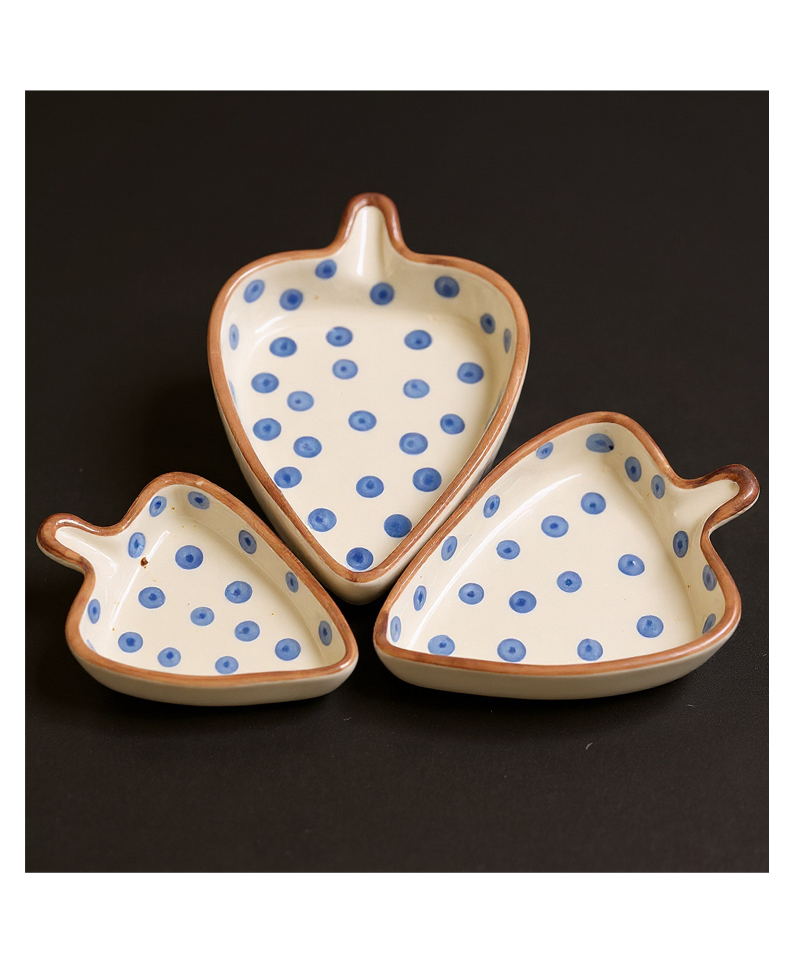 VOIDROP Ceramic Serving Platter 3 Small Leaf-Shaped Plates Perfect for Serving Sweets, Cookies, Dry Fruits, Mouth Freshner & Snacks (Blue & White)-image-2