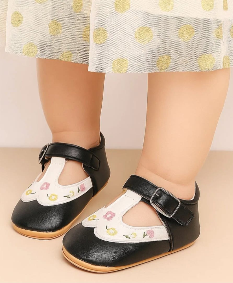 Neska Moda Colour Blocked Floral Embroidered Velcro Closure Booties - Black-image-27