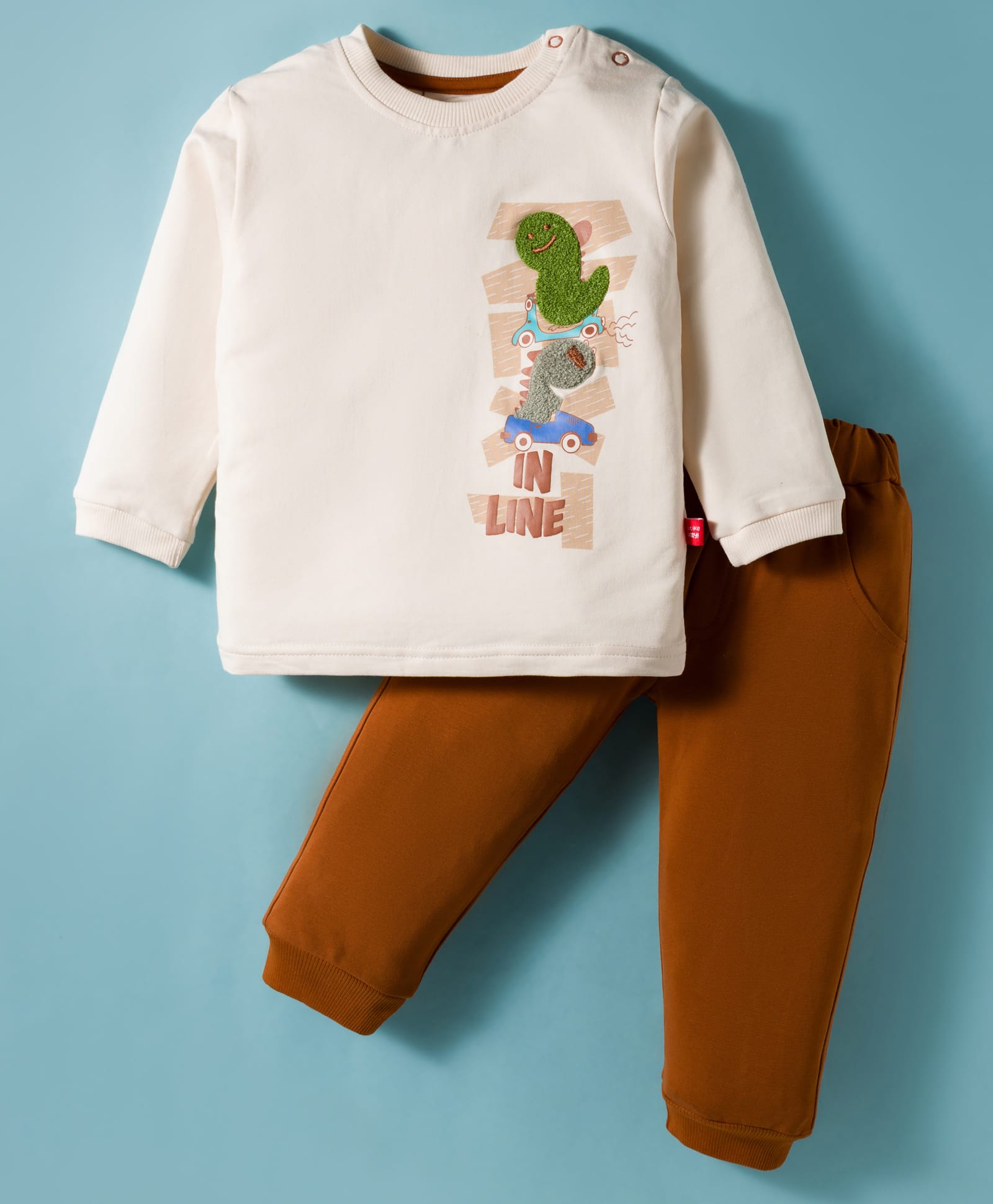 Mini Taurus Looper Knit Full Sleeves Night Suit With Dino & Vehicle Print - Cream-picture-24