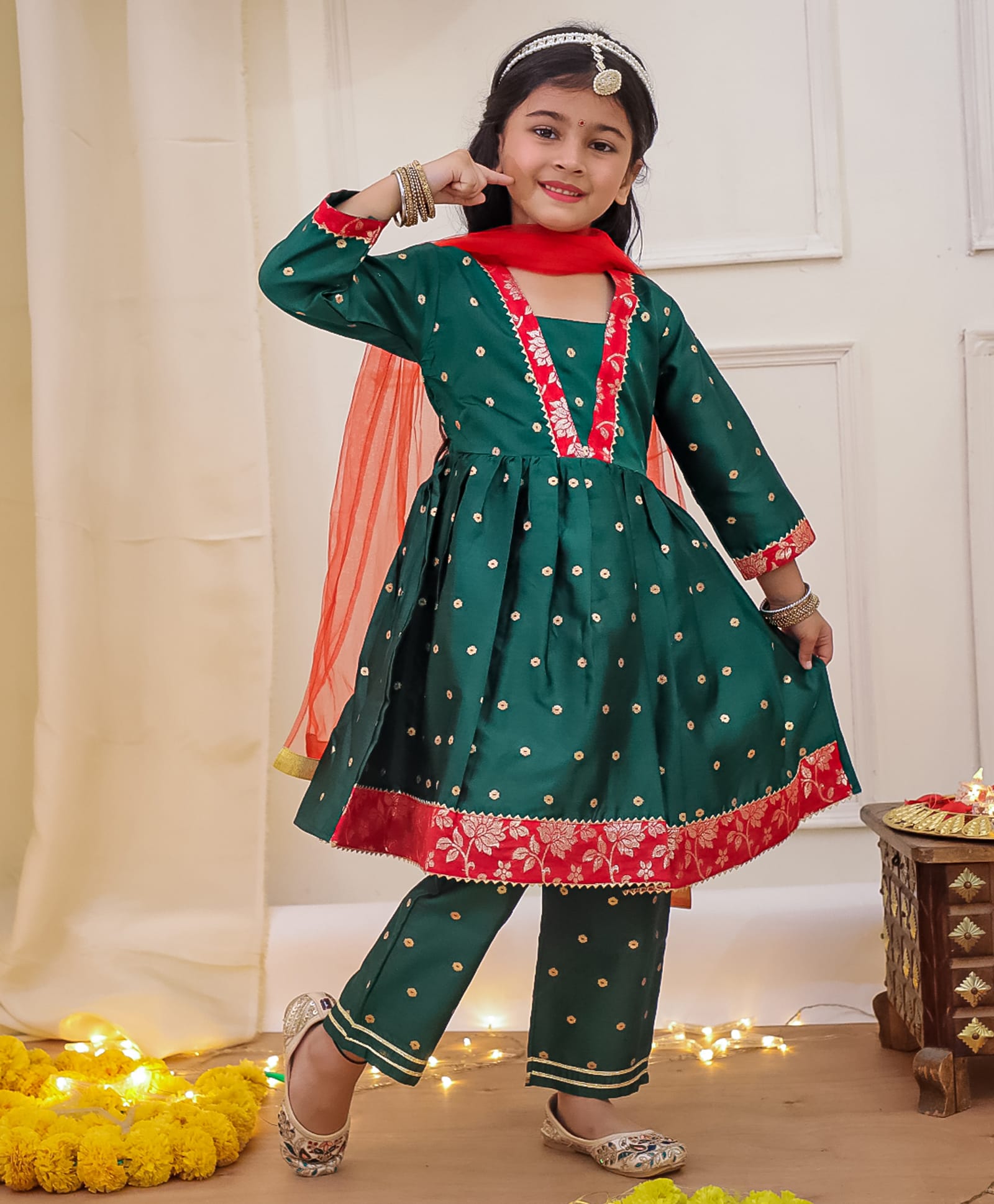 KID1 Tafeta Woven Full Sleeves Samosa Lace Embellished & Floral Foil Printed Anarkali Kurti Pant With Dupatta Set - Green-image-23