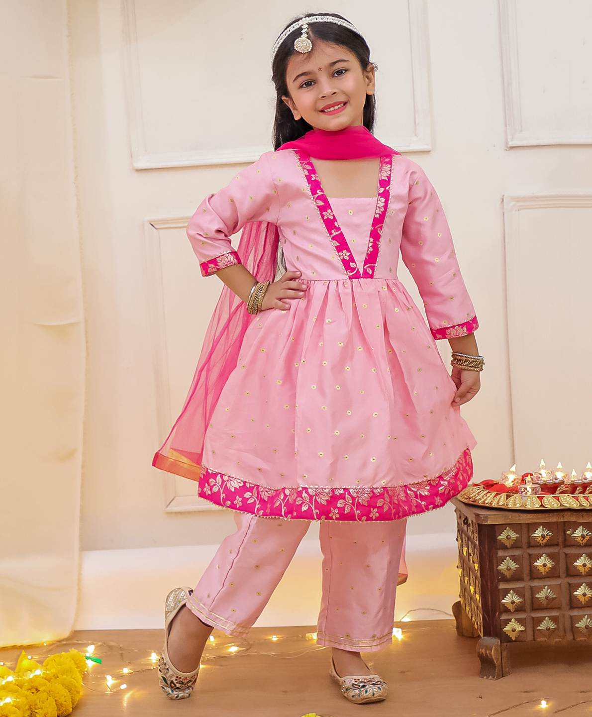 KID1 Tafeta Woven Full Sleeves Samosa Lace Embellished & Floral Foil Printed Anarkali Kurti Pant With Dupatta Set - Pink-image-3