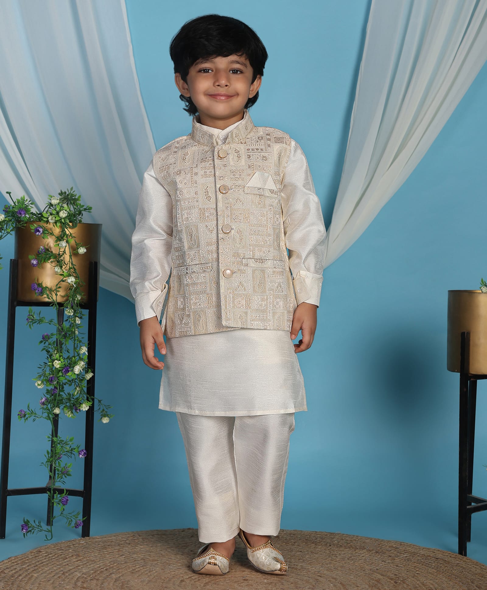P-MARK Cotton Silk Woven Full Sleeves Solid Kurta Pant With Paisley Embroidered Jacket - Cream-picture-19