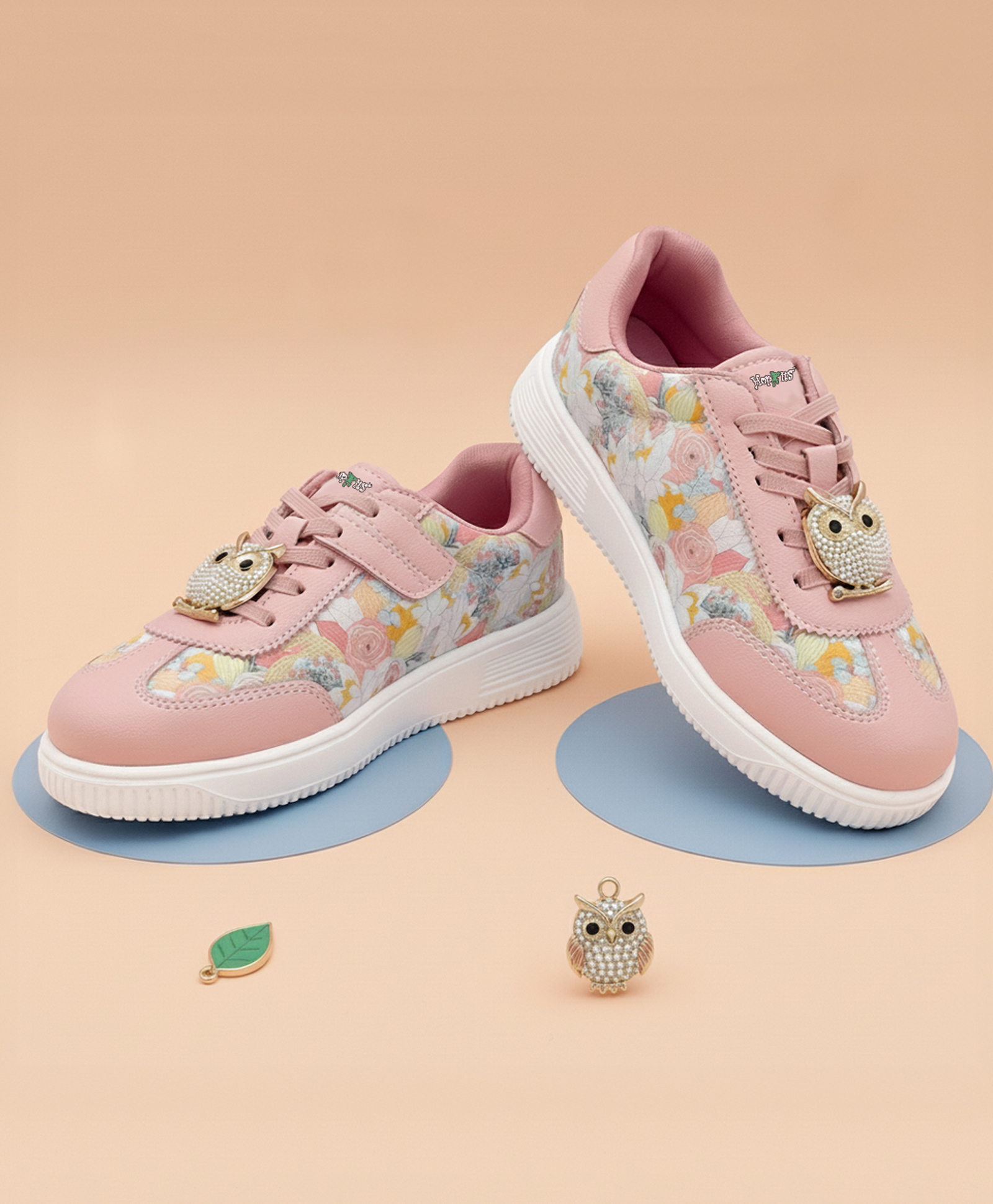 Hopits Owl Applique Detailed & Floral Designed Lace Up Sneakers - Peach