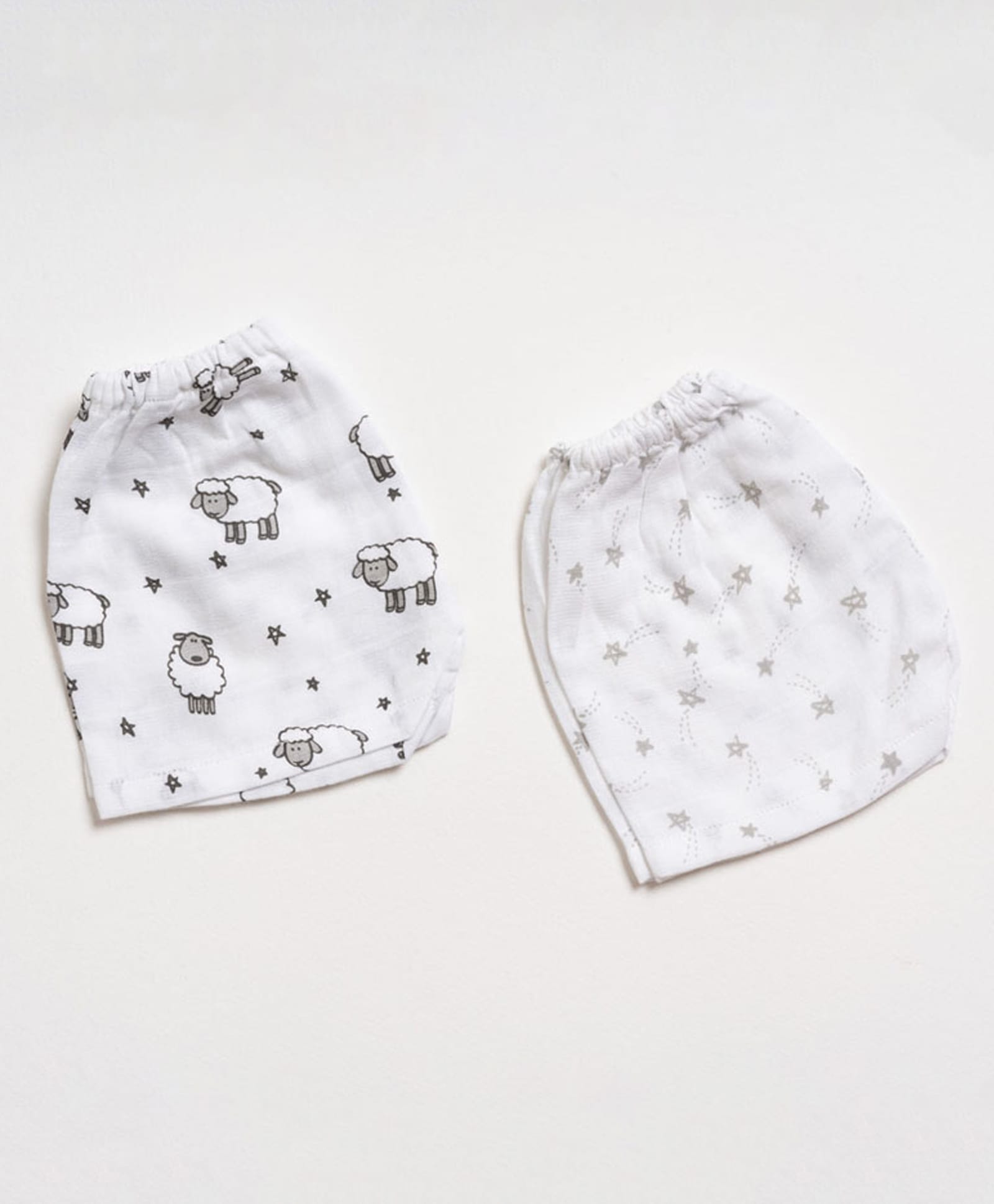 AARIRO 100% Muslin Woven Pack Of 2 Sheep & Stars Printed Shorts - White-picture-18