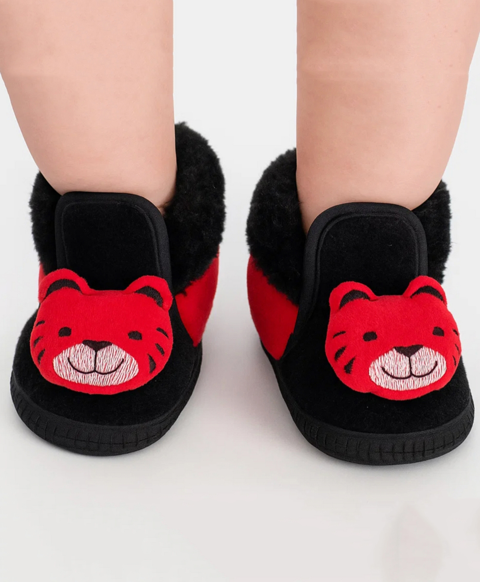 Neska Moda Lion Applique Detailed Booties - Red & Black-image-40