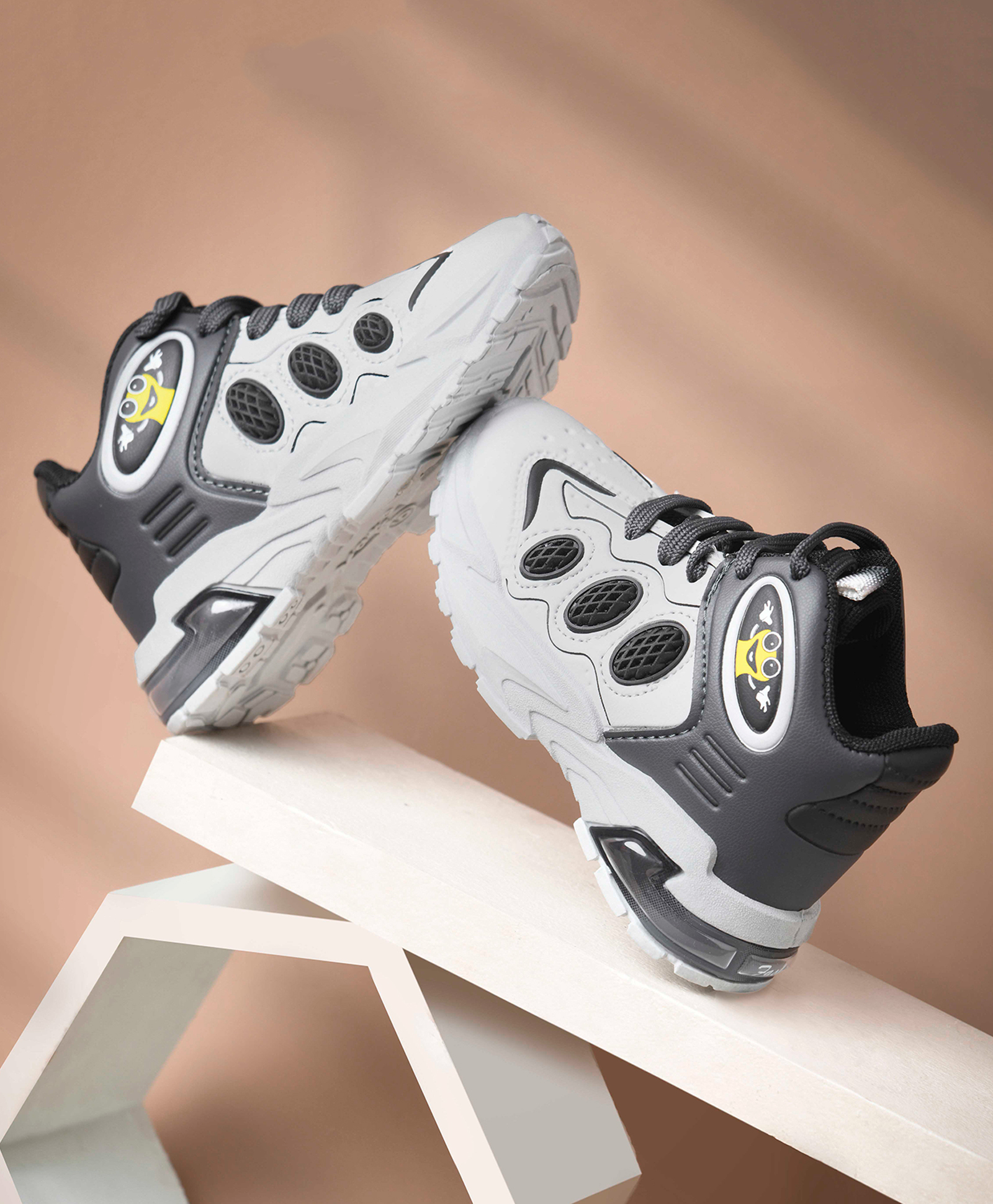 KATS Cartoon Face Detailed Anti Skid Lace Up Casual Shoes - Grey-picture-16