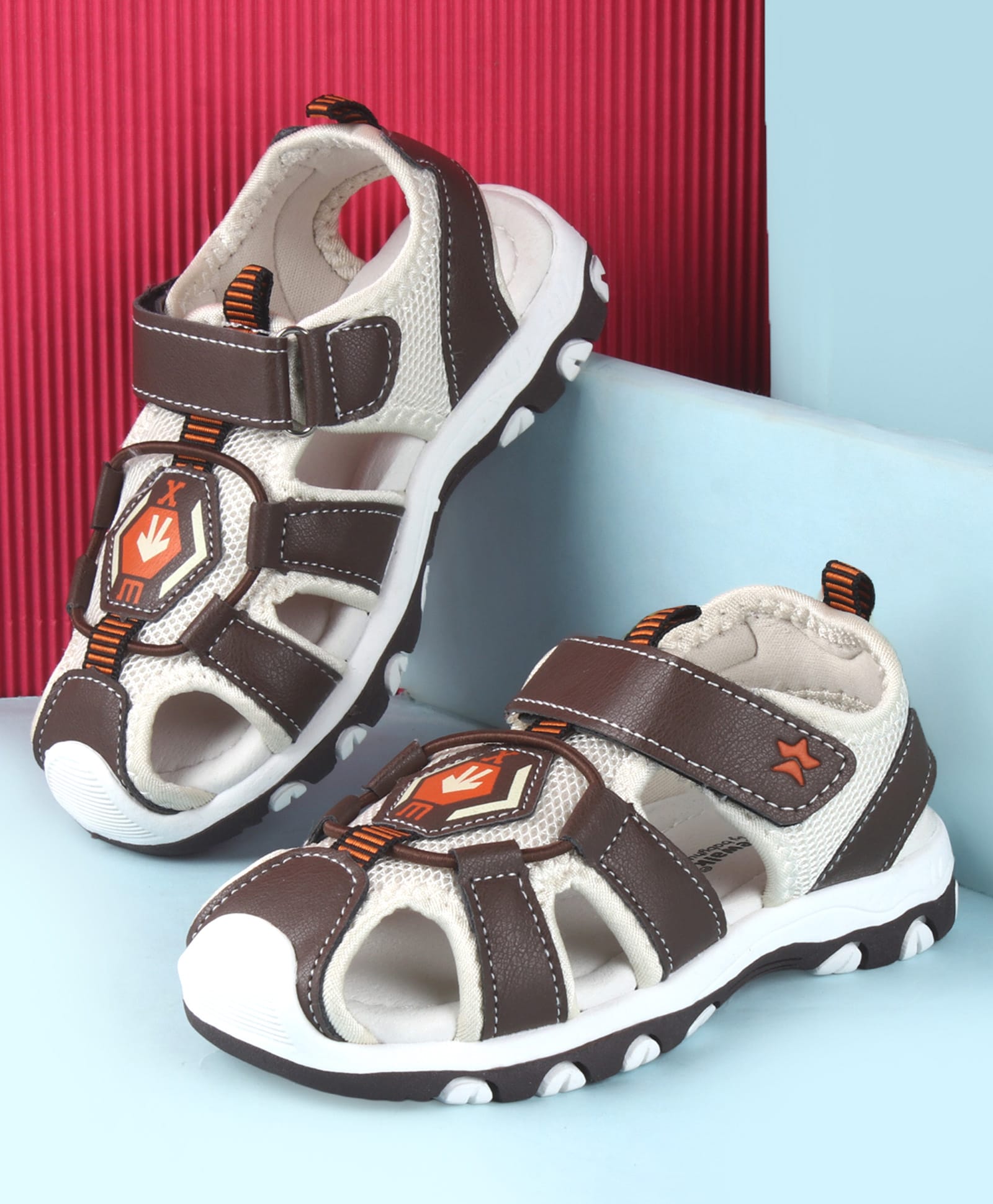 Cute Walk by Babyhug Sandals With Velcro Closure and Brand Logo - Dark Brown-image-19