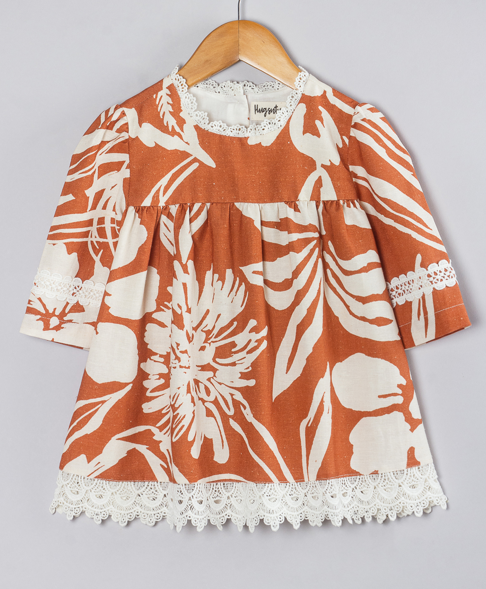 Hugsntugs Cotton Woven Three Fourth Sleeves Floral Printed Top - Rust Red-image-42