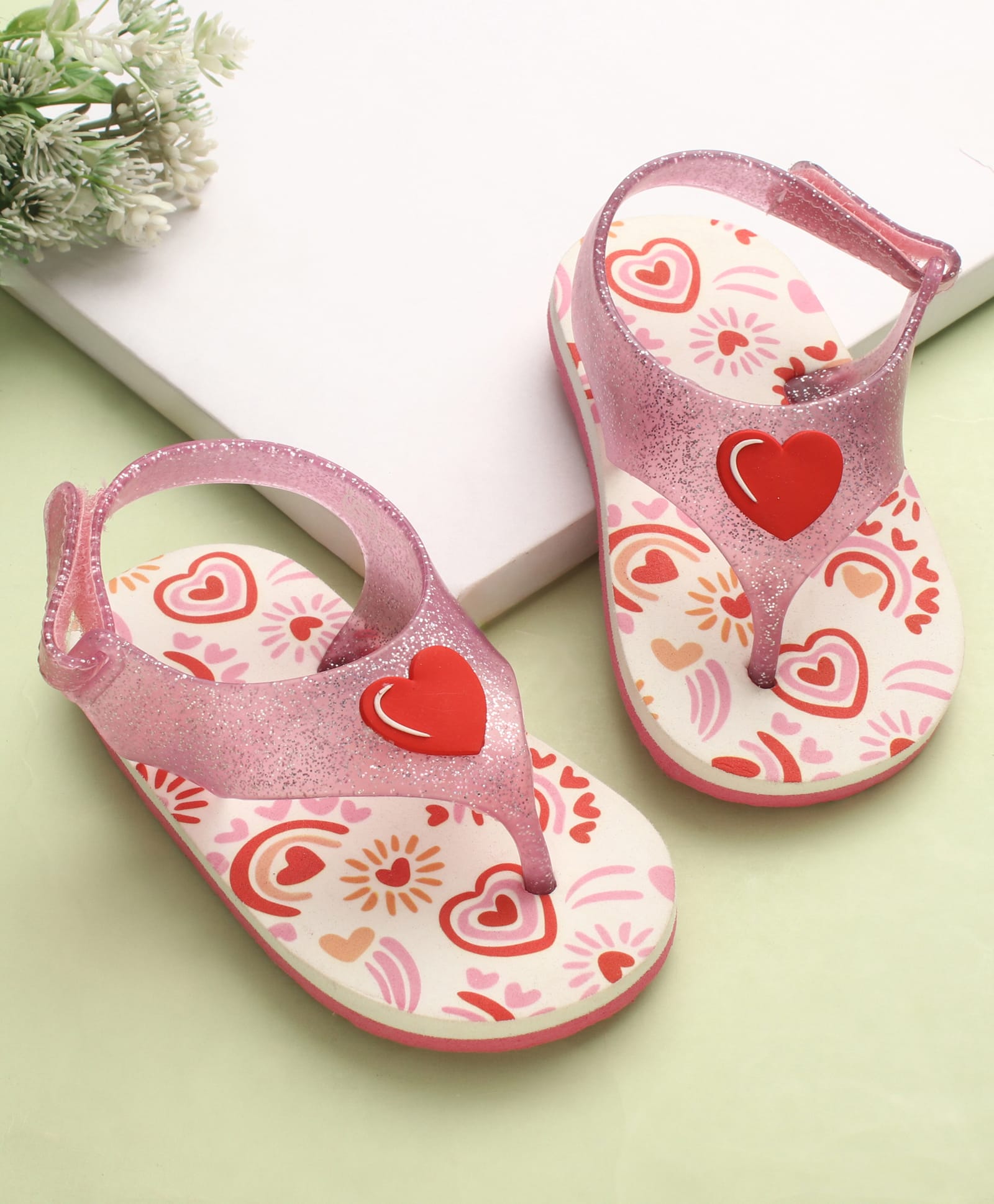 babyoye velcro closure flip flops with heart print & applique - pink