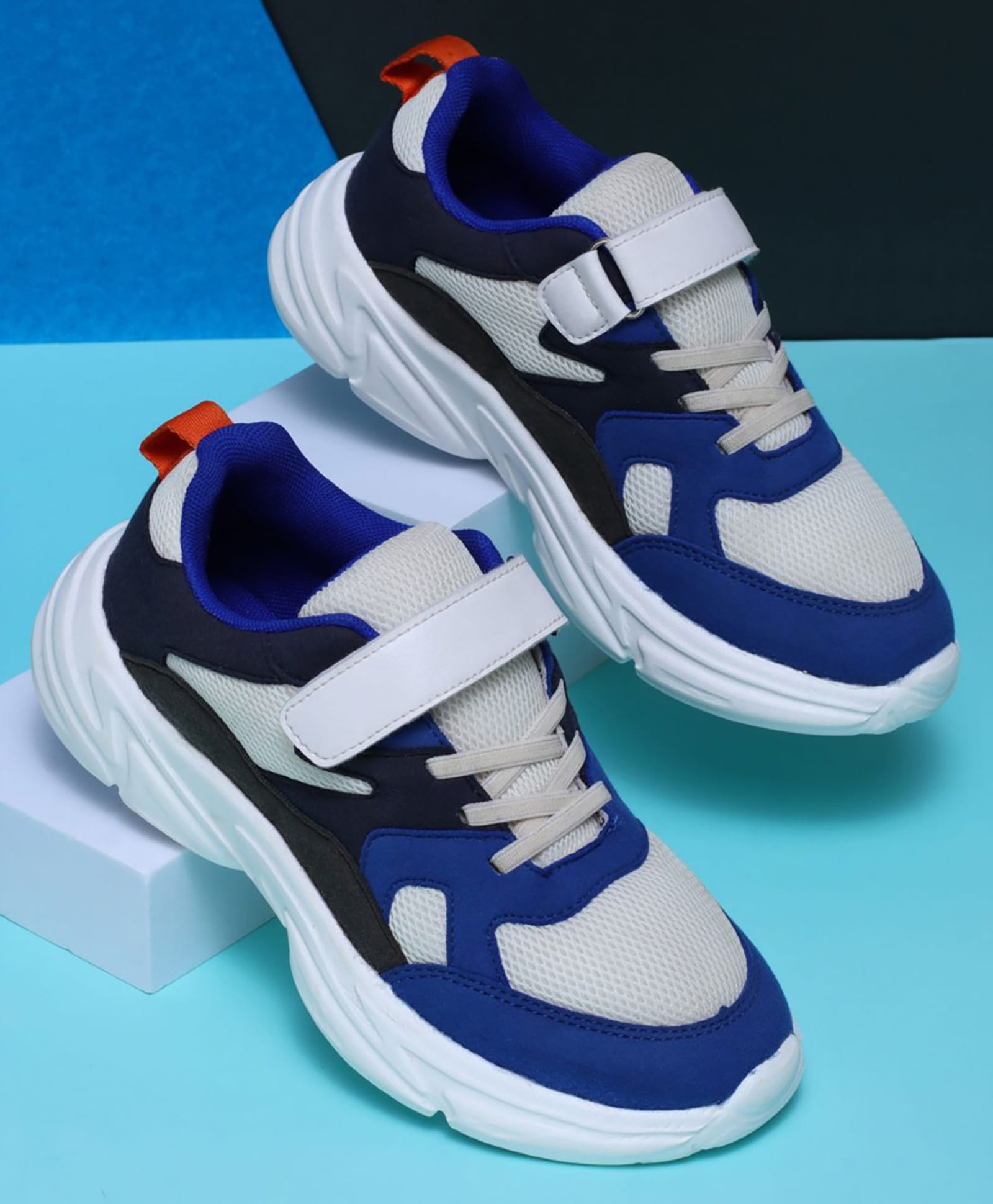 TRASE Colour Blocked Velcro Closure Sneakers - Blue & White-picture-20