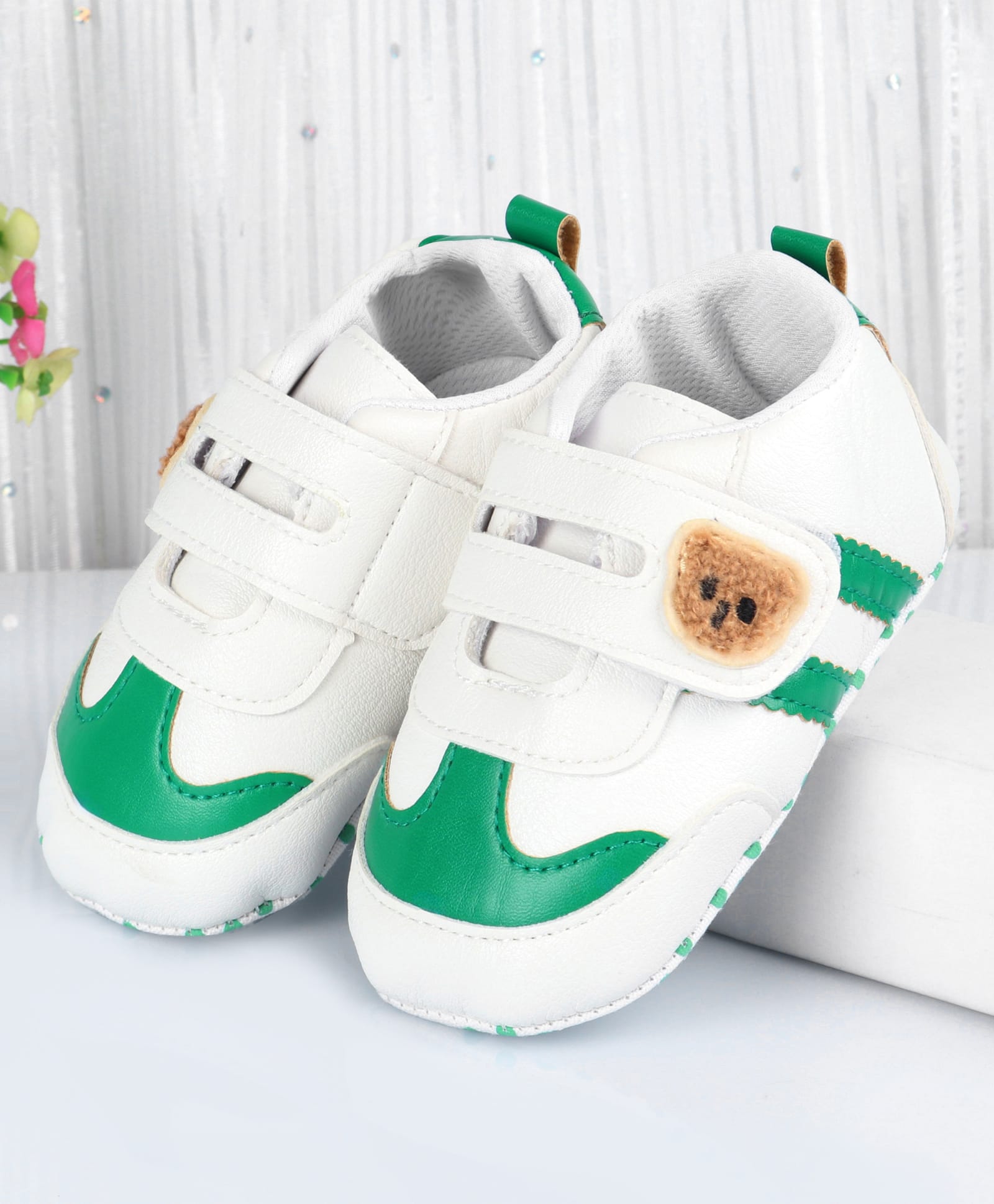 Cute Walk by Babyhug Velcro Closure Booties with Bear Applique - Green & White-picture-21