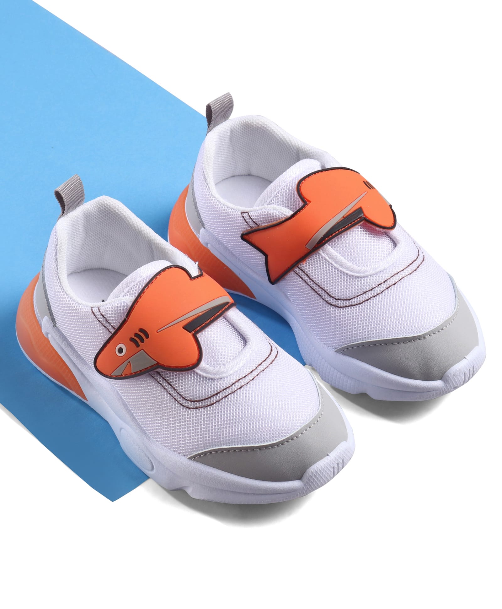 Cute Walk by Babyhug Velcro Closure Sneaker with Fish Applique - White-image-43