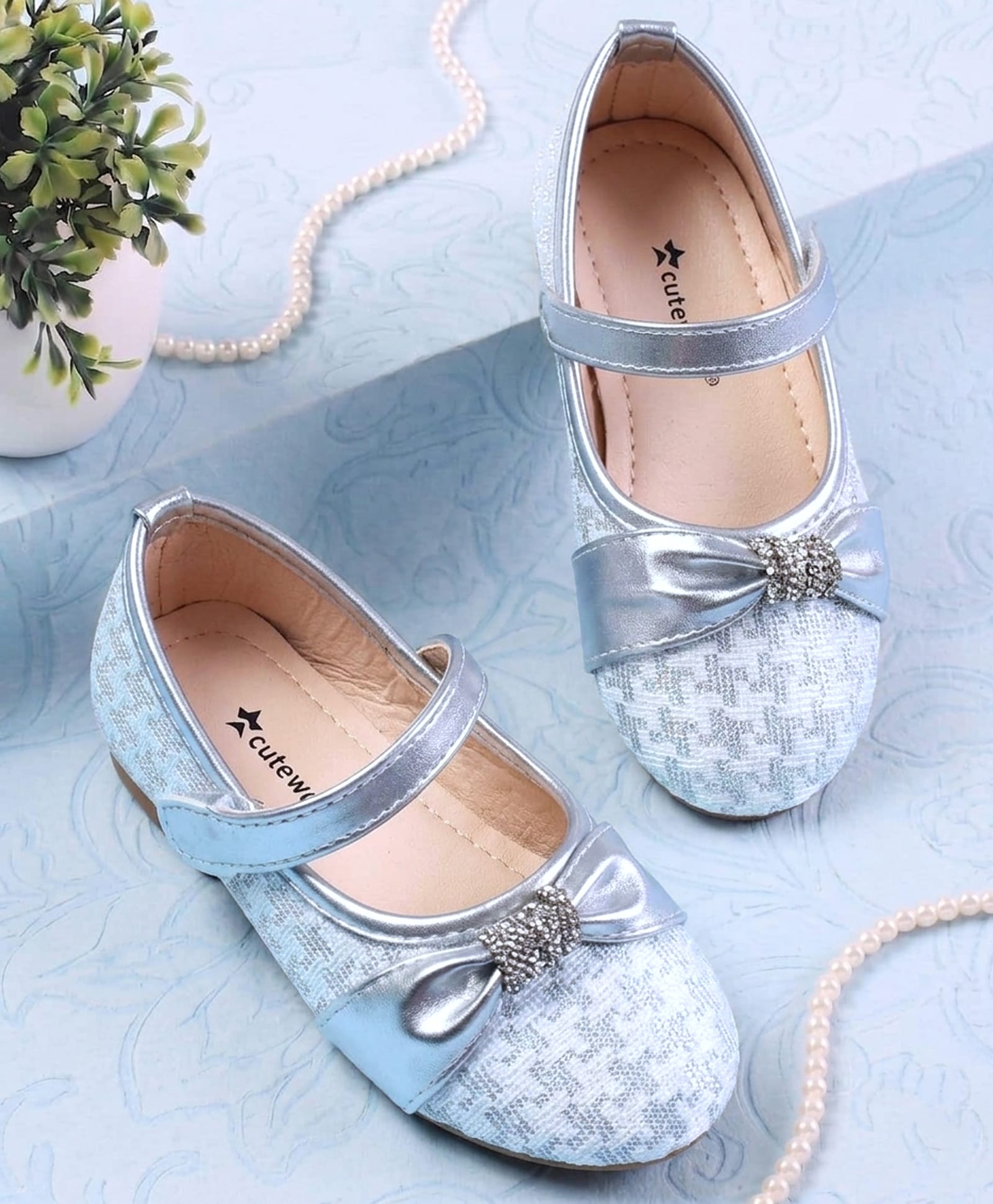 Cute Walk by Babyhug Ballerina With Bow Applique - Silver-image-29