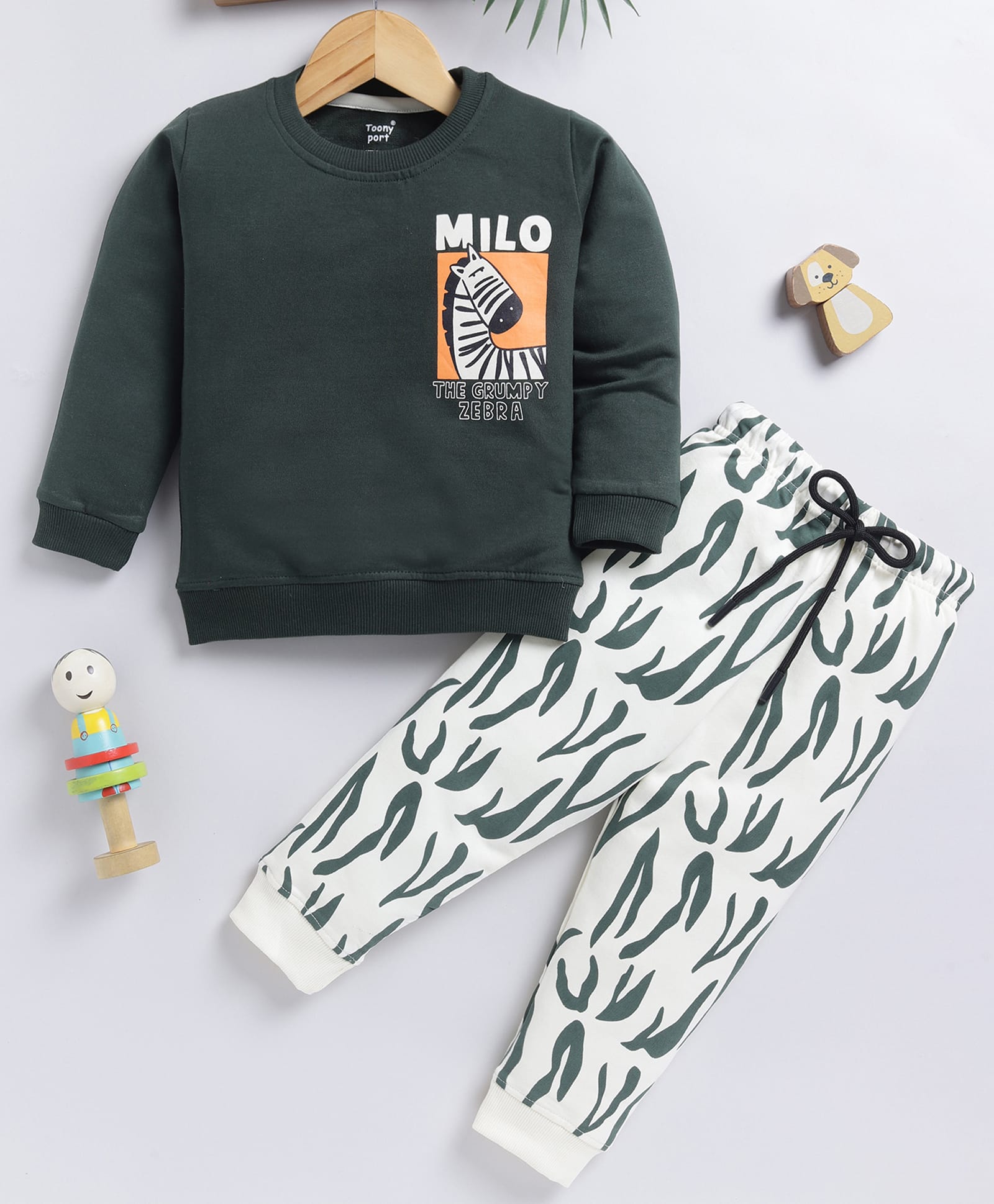 TOONYPORT Cotton Blend Knit Full Sleeves Milo Text & Zebra Printed Winter Sweatshirt With Pant Set - Green-picture-26
